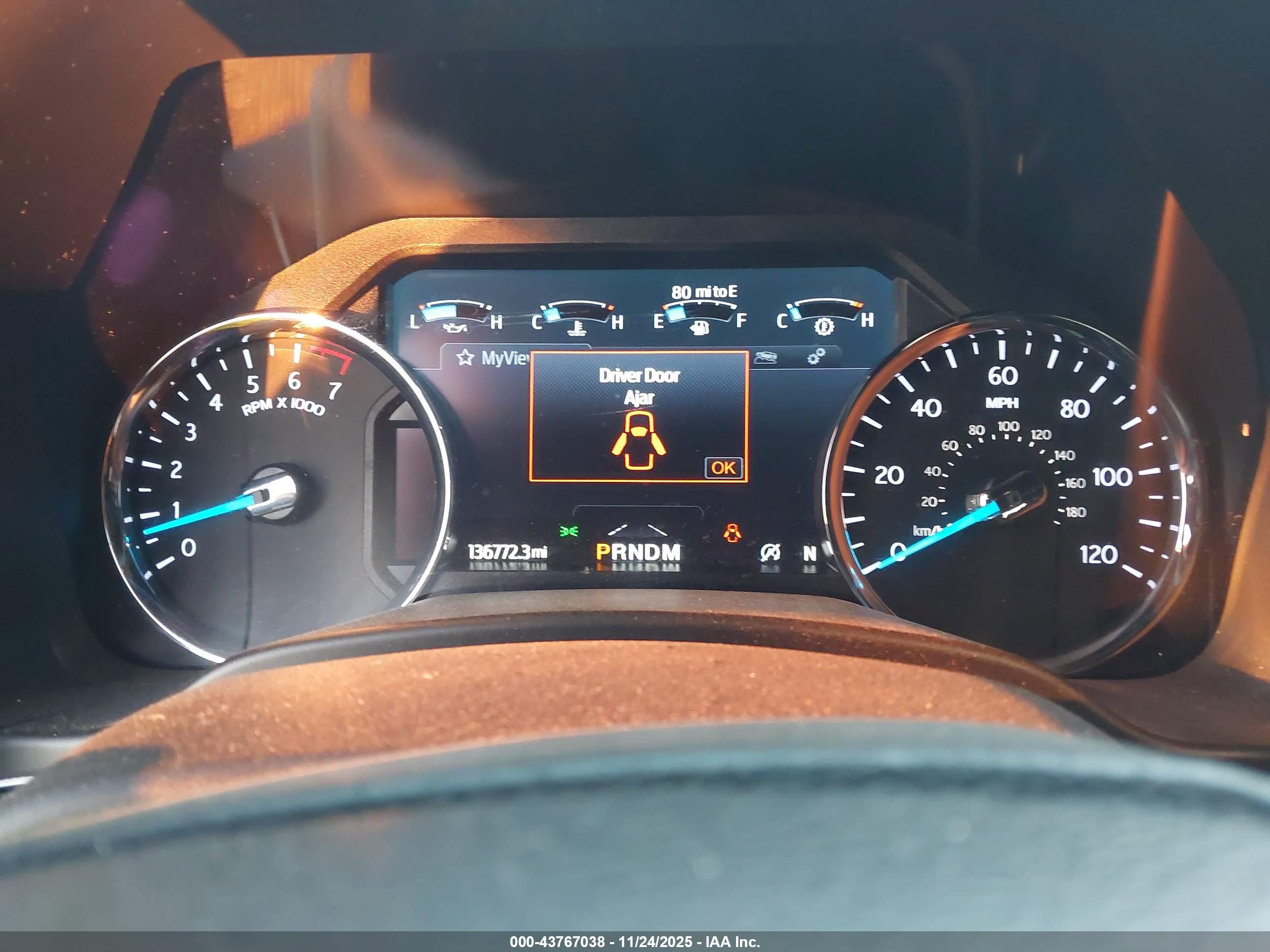 FORD EXPEDITION image 7