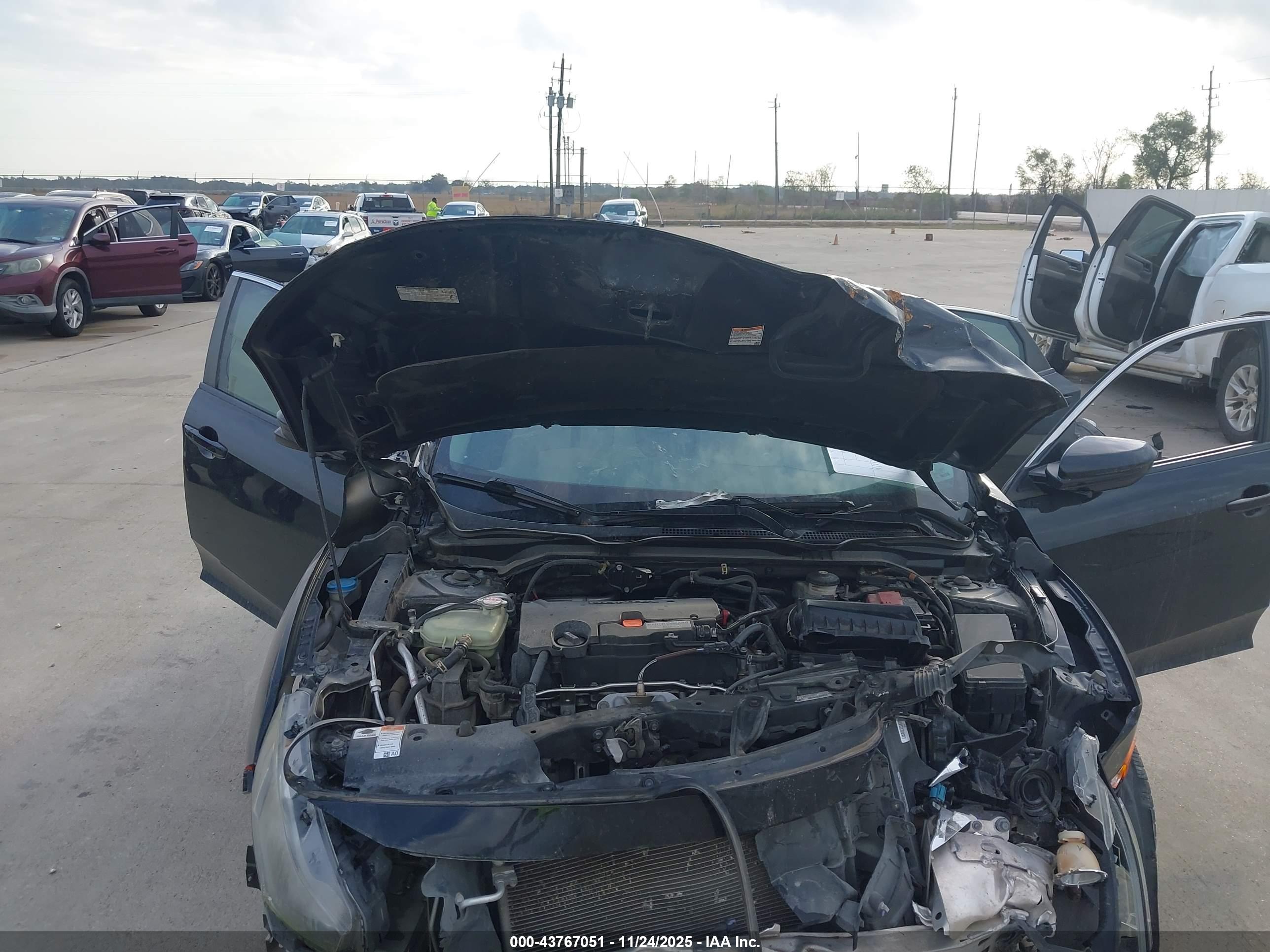 HONDA CIVIC image 10