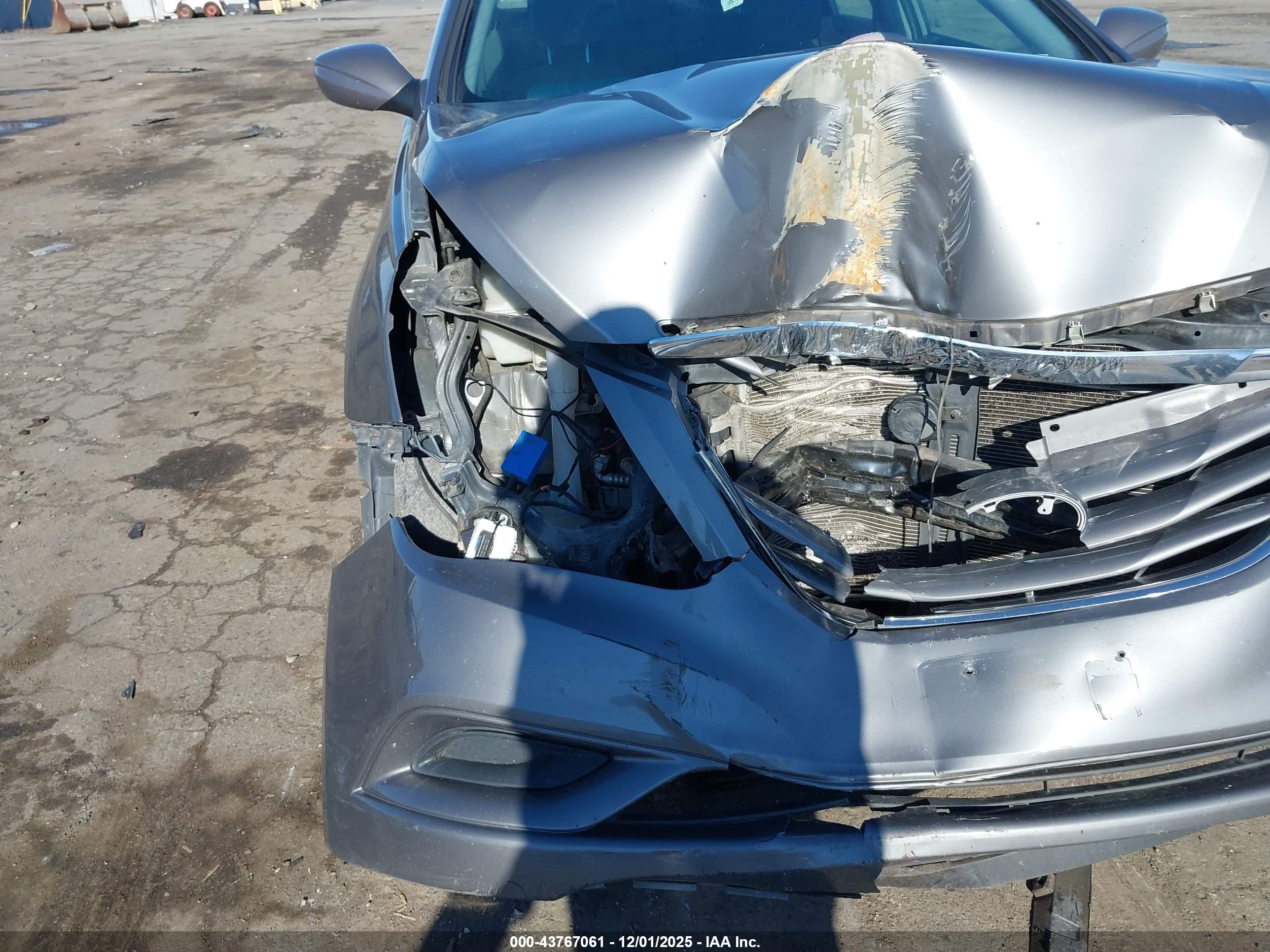 HYUNDAI SONATA image 6