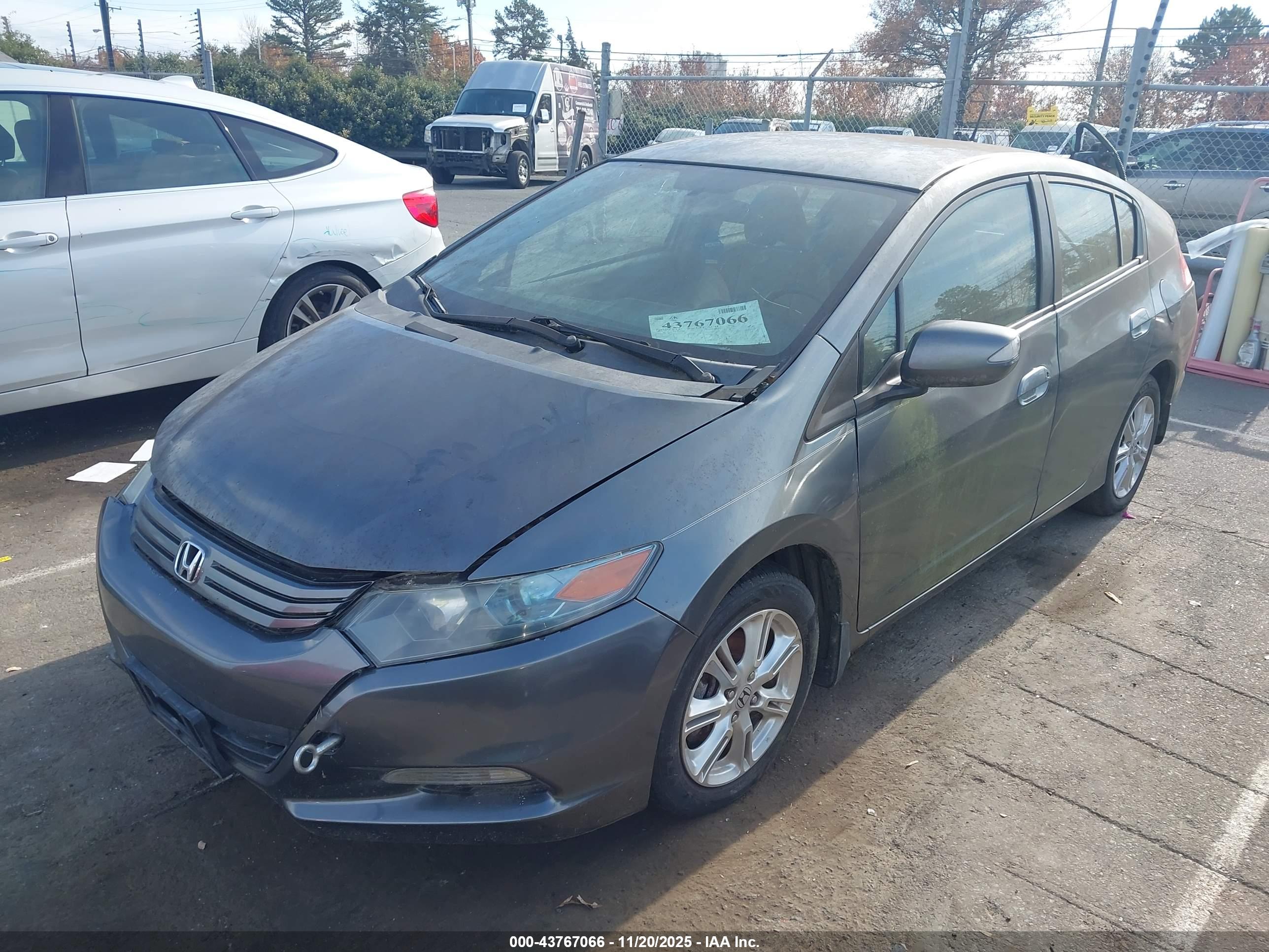 HONDA INSIGHT image 2
