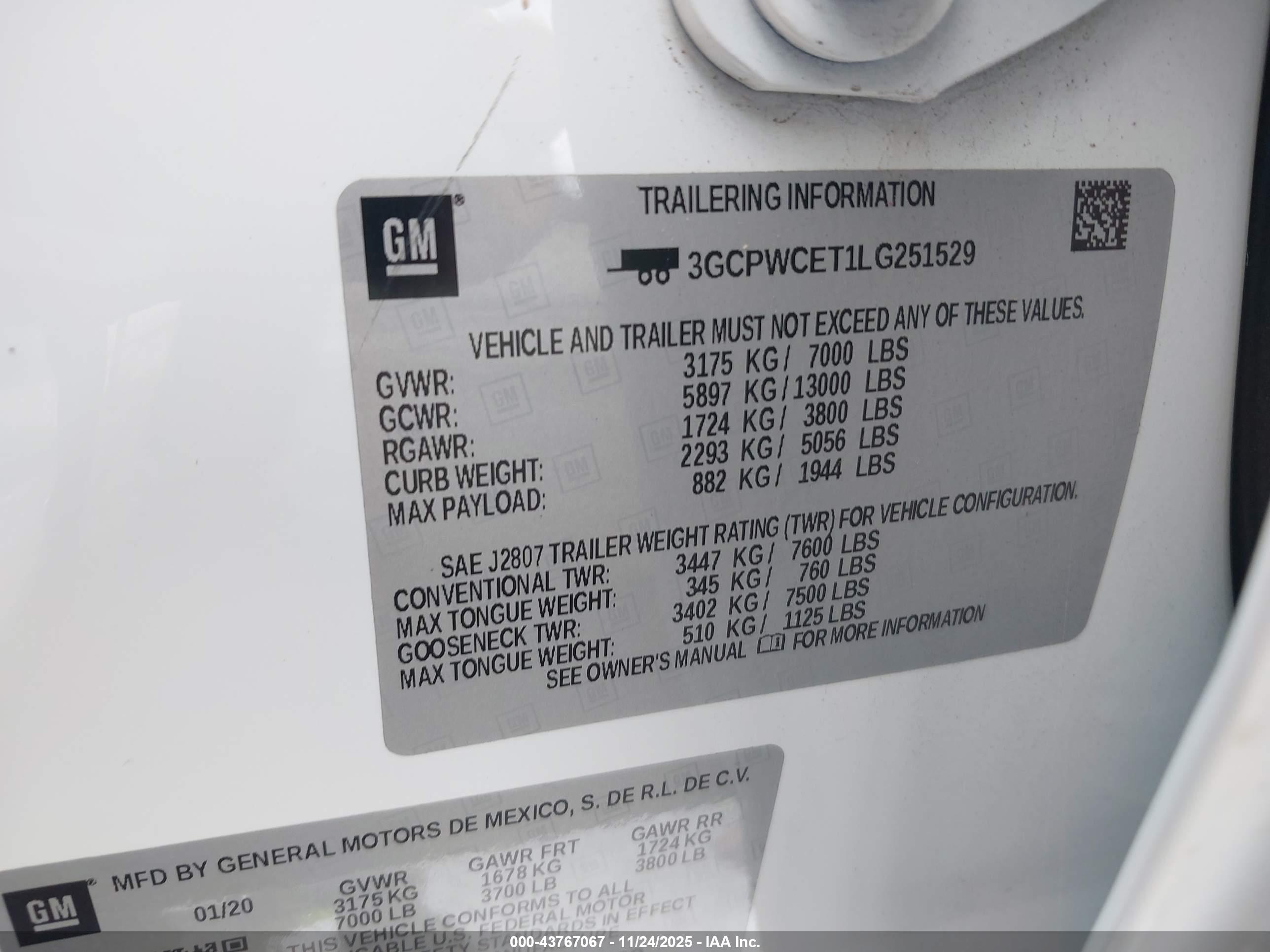 CHEVROLET SILVERADO image 9