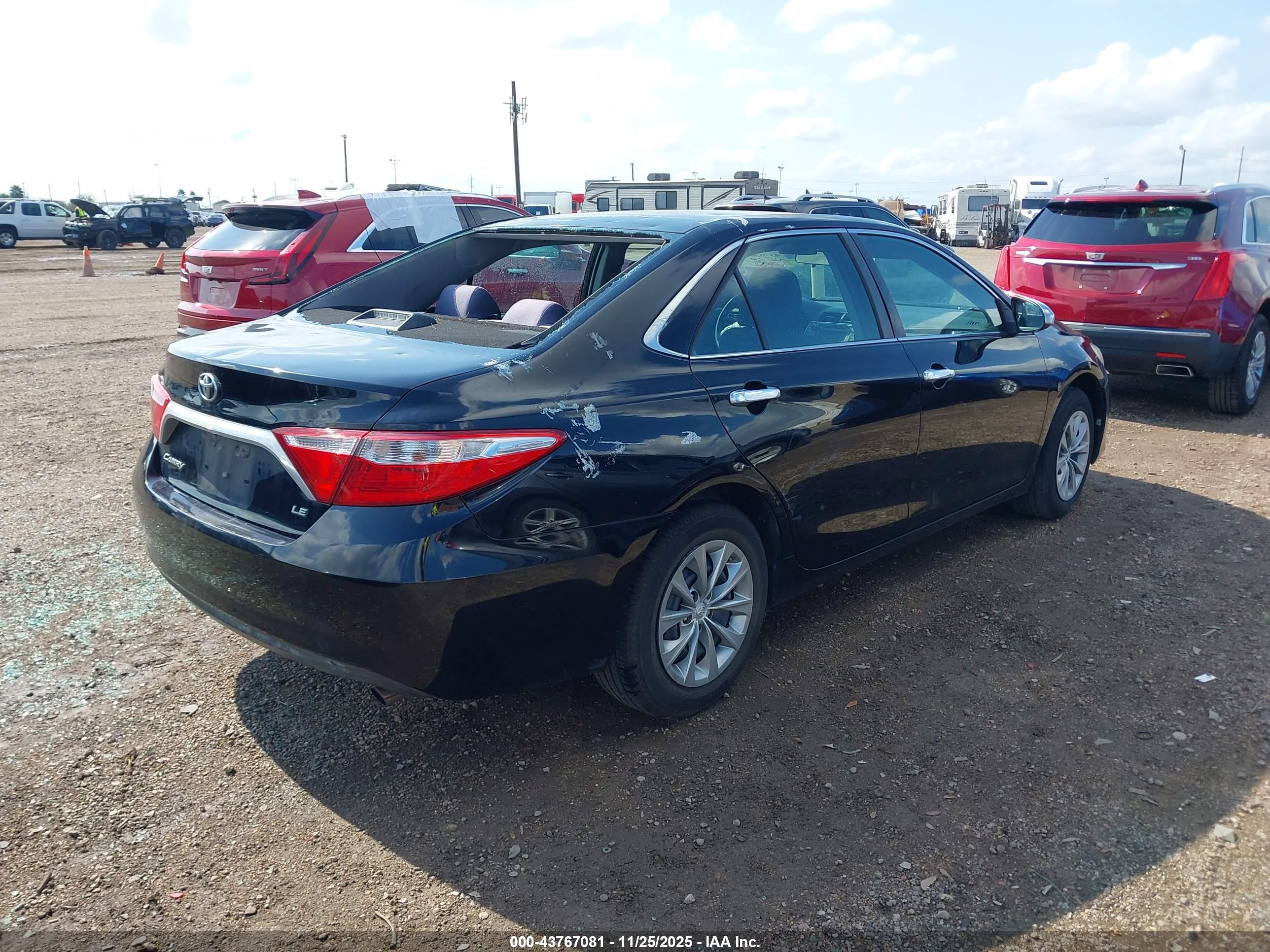 TOYOTA CAMRY image 4