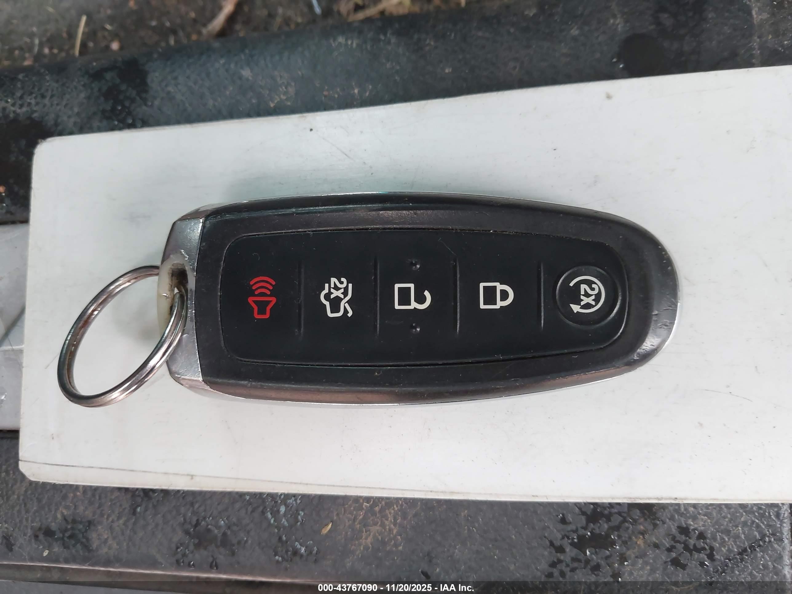 FORD EXPLORER image 11