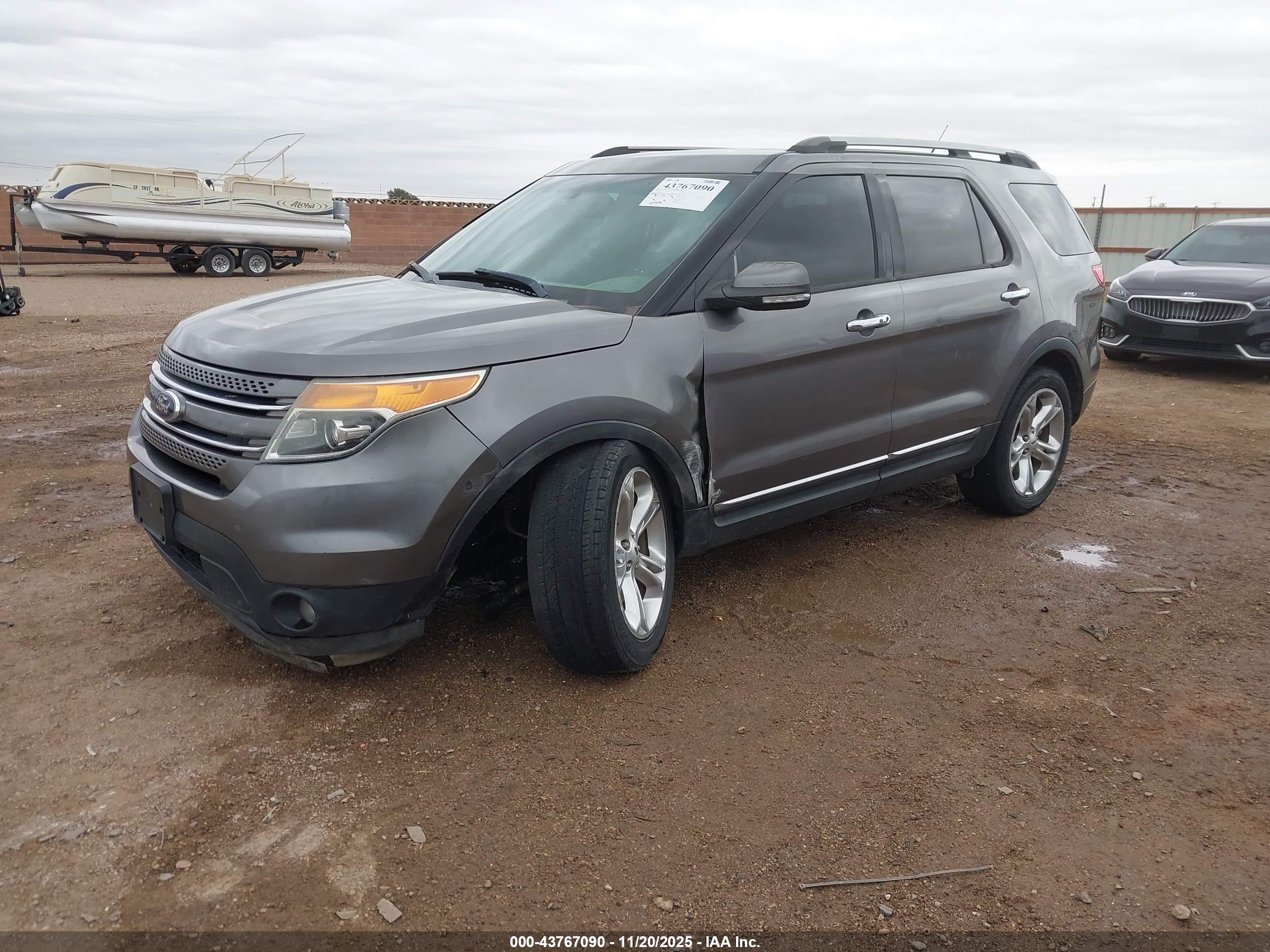 FORD EXPLORER image 2