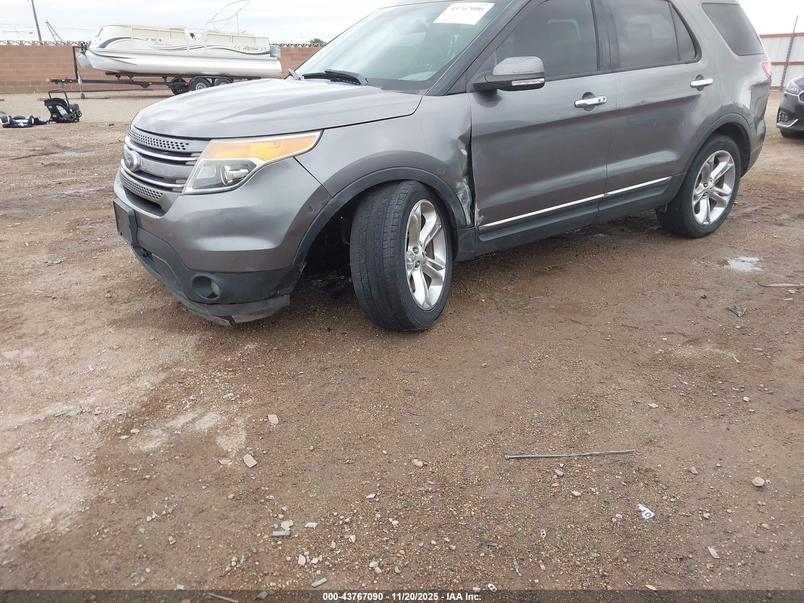 FORD EXPLORER image 6
