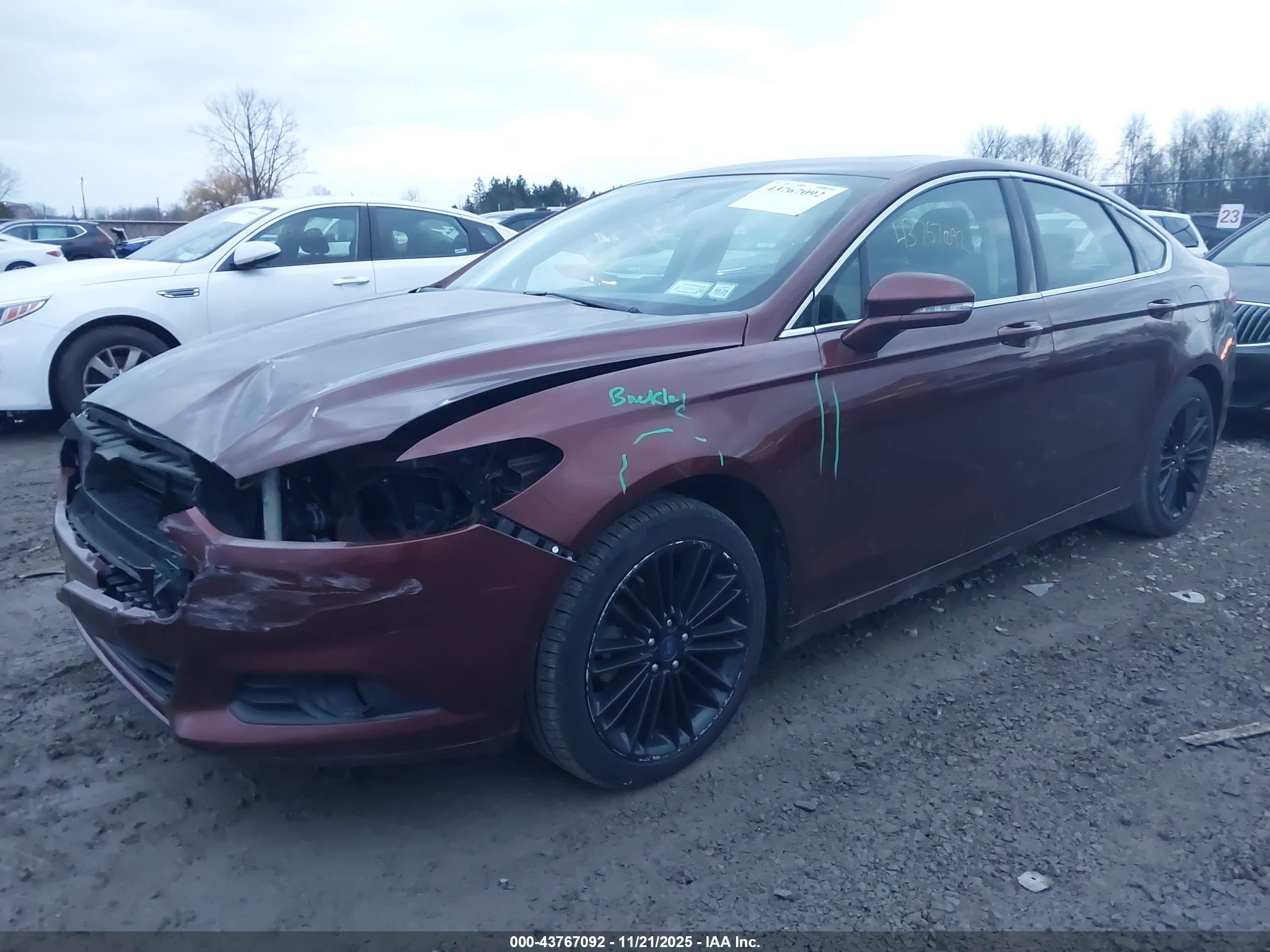 FORD FUSION image 2