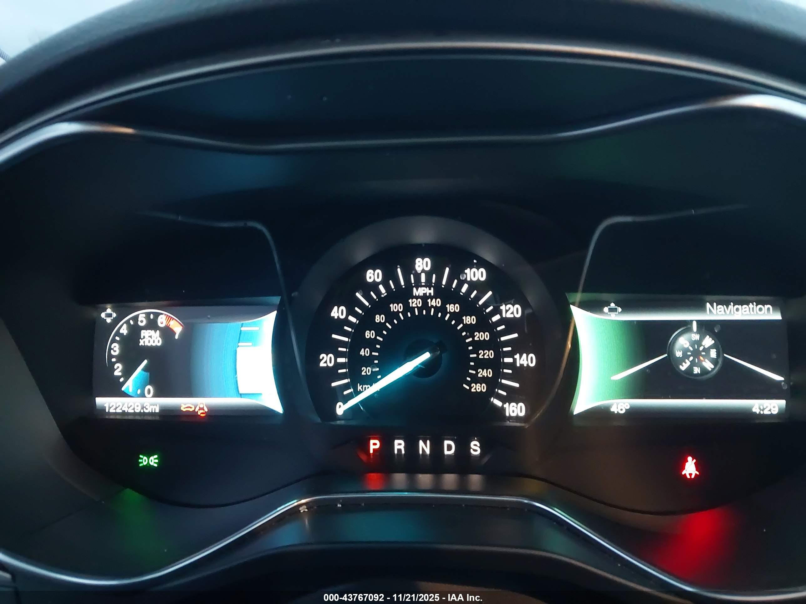 FORD FUSION image 7