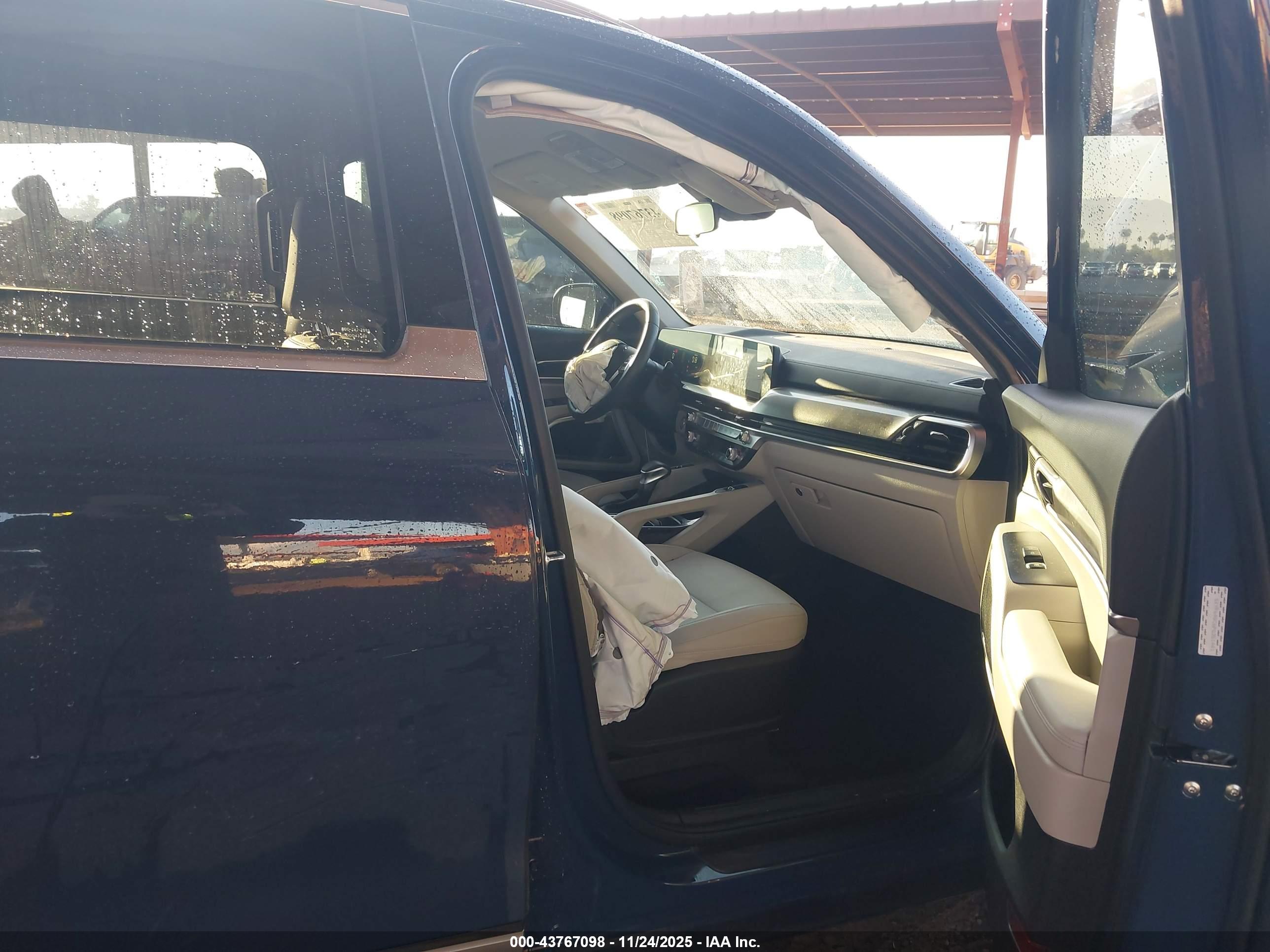 KIA TELLURIDE image 5