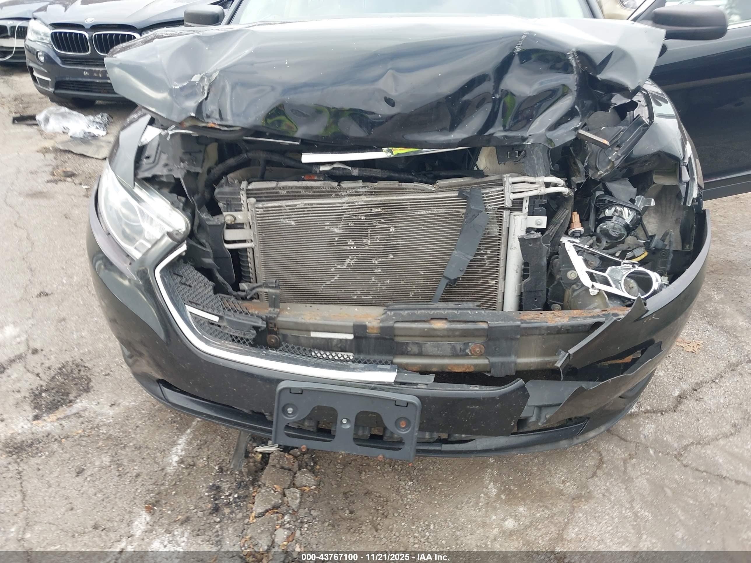 FORD TAURUS image 6