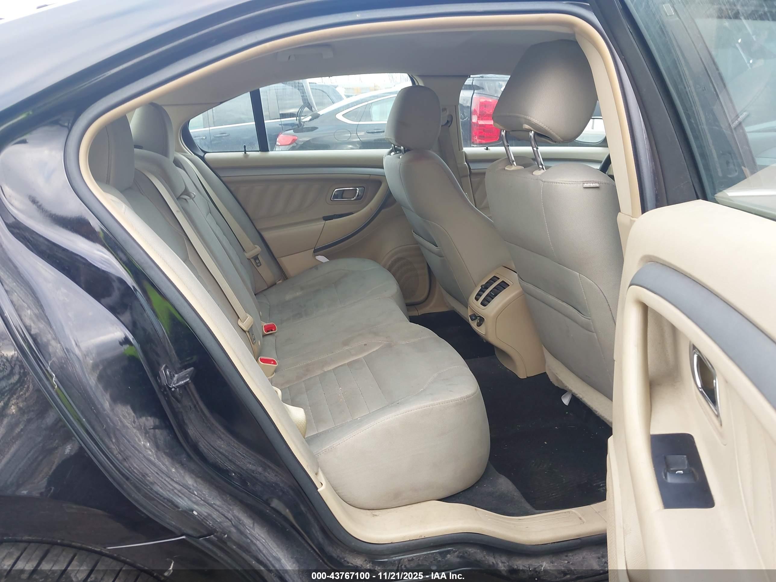 FORD TAURUS image 8