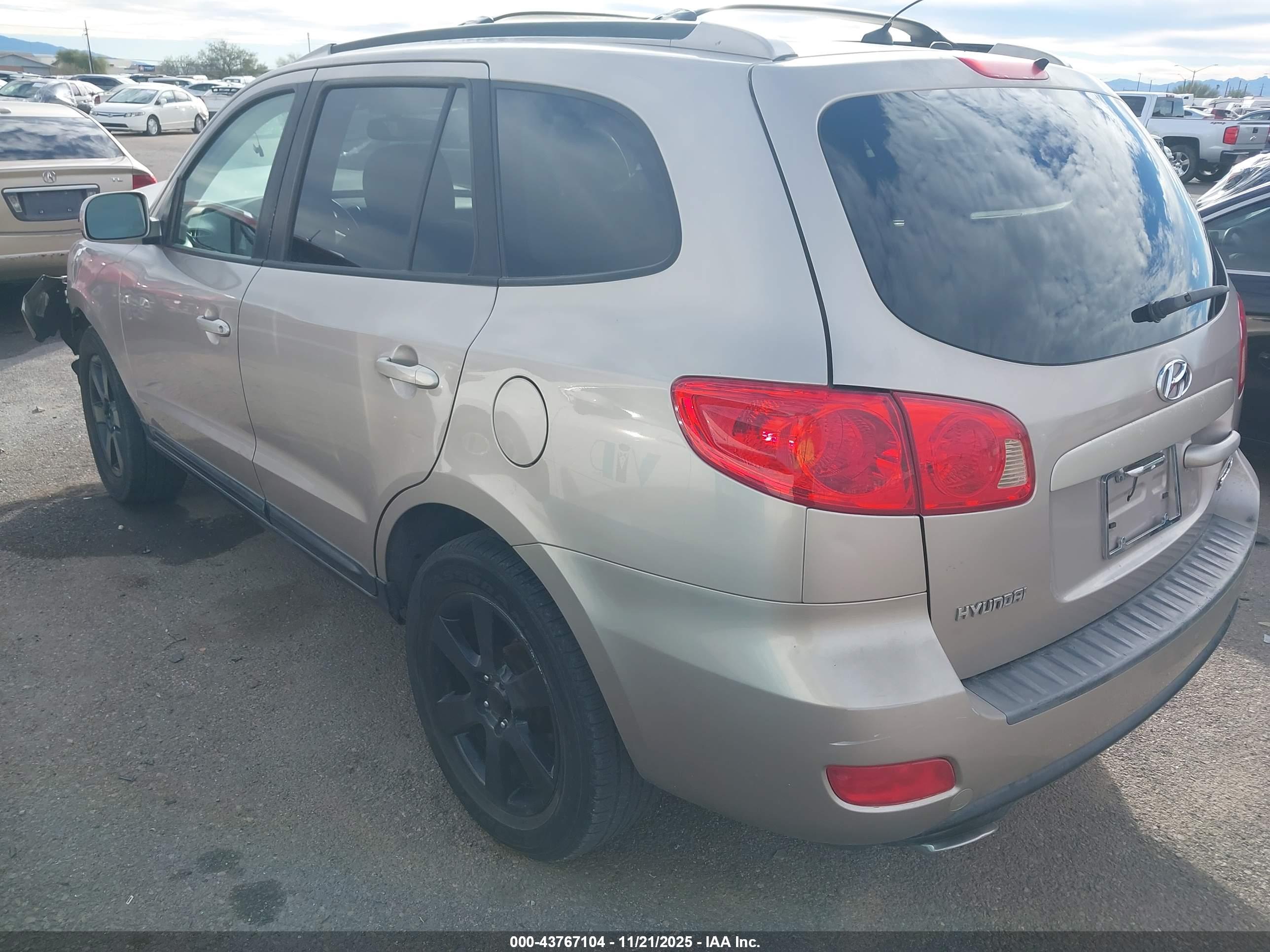 HYUNDAI SANTA image 3