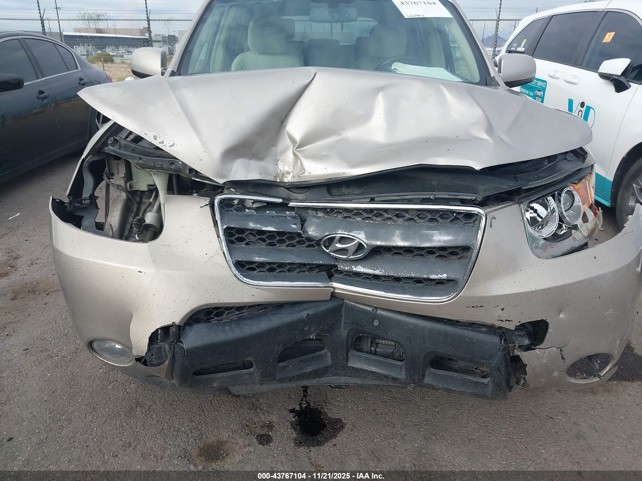 HYUNDAI SANTA image 6