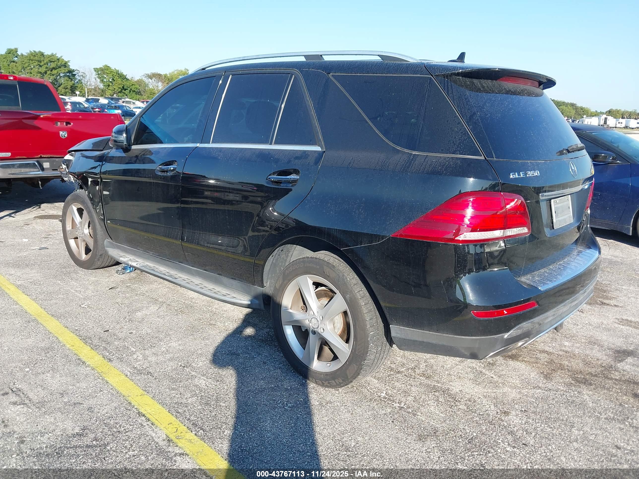 MERCEDES-BENZ GLE image 3