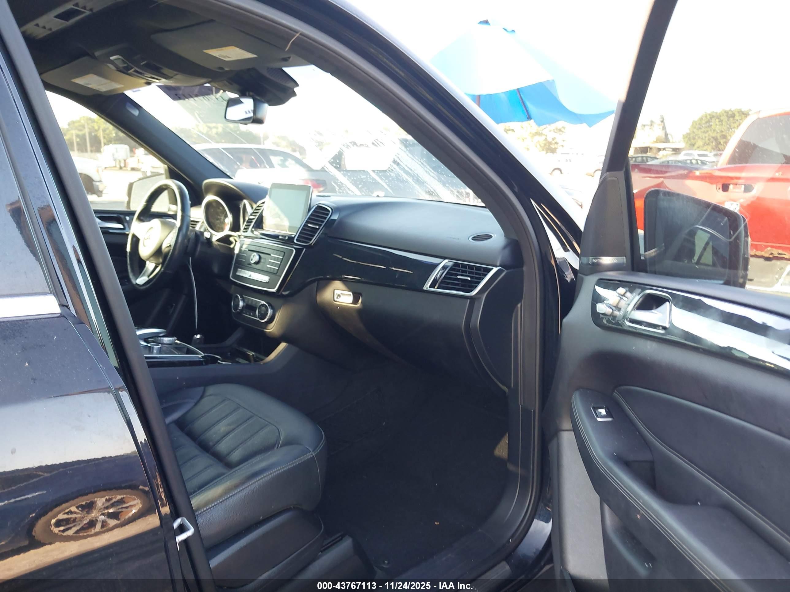 MERCEDES-BENZ GLE image 5