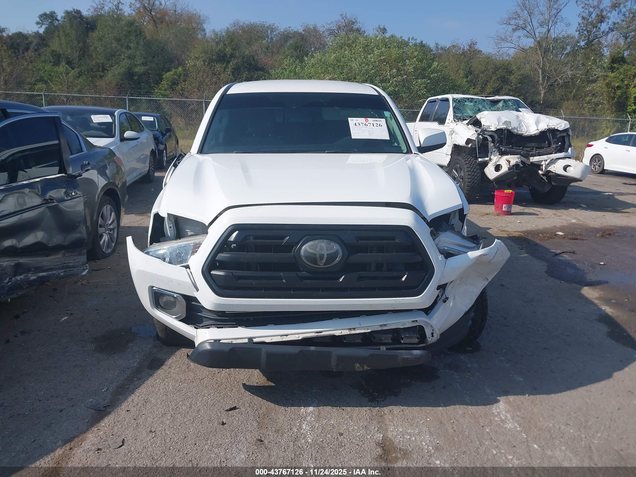TOYOTA TACOMA image 6