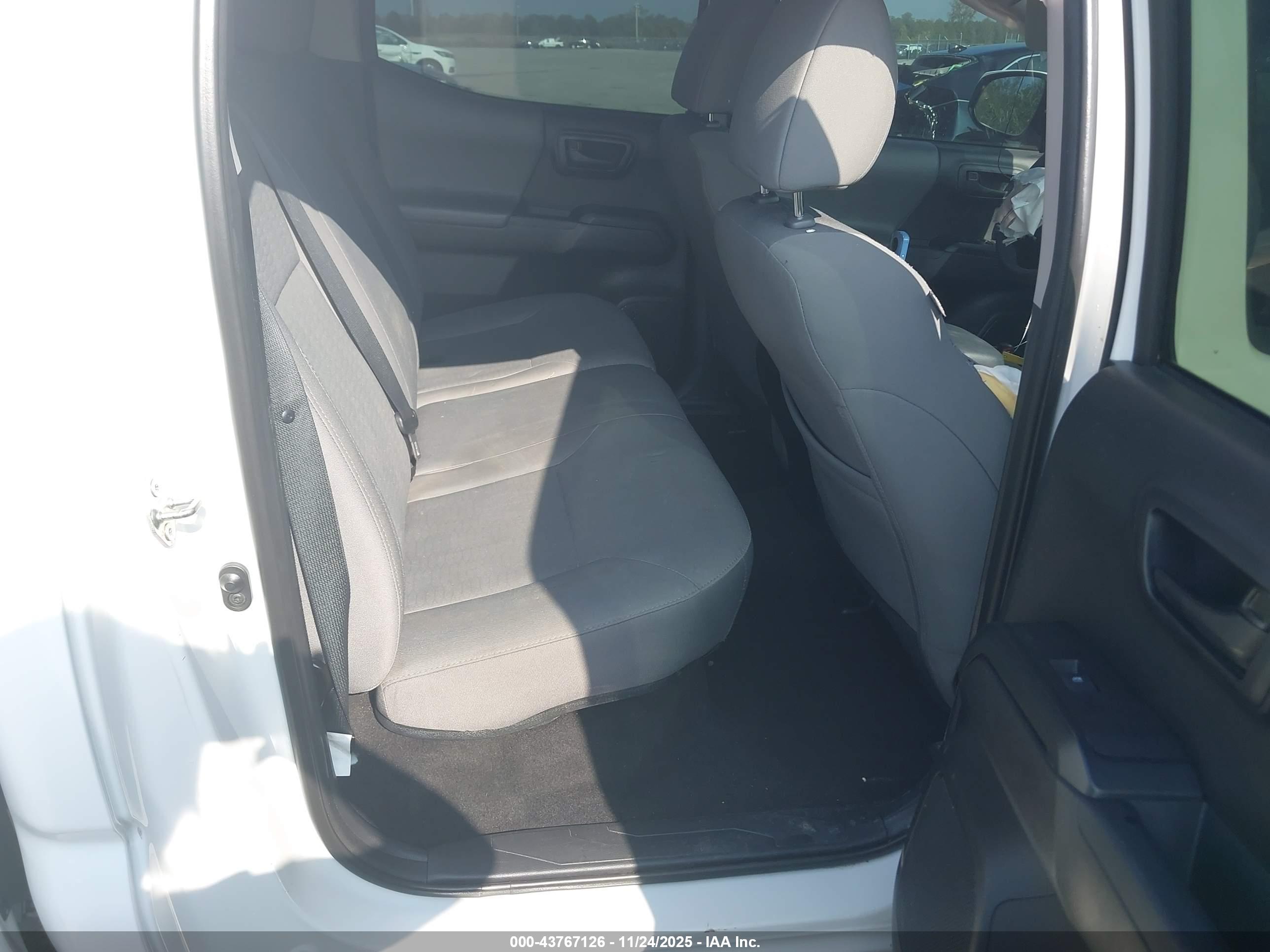 TOYOTA TACOMA image 8