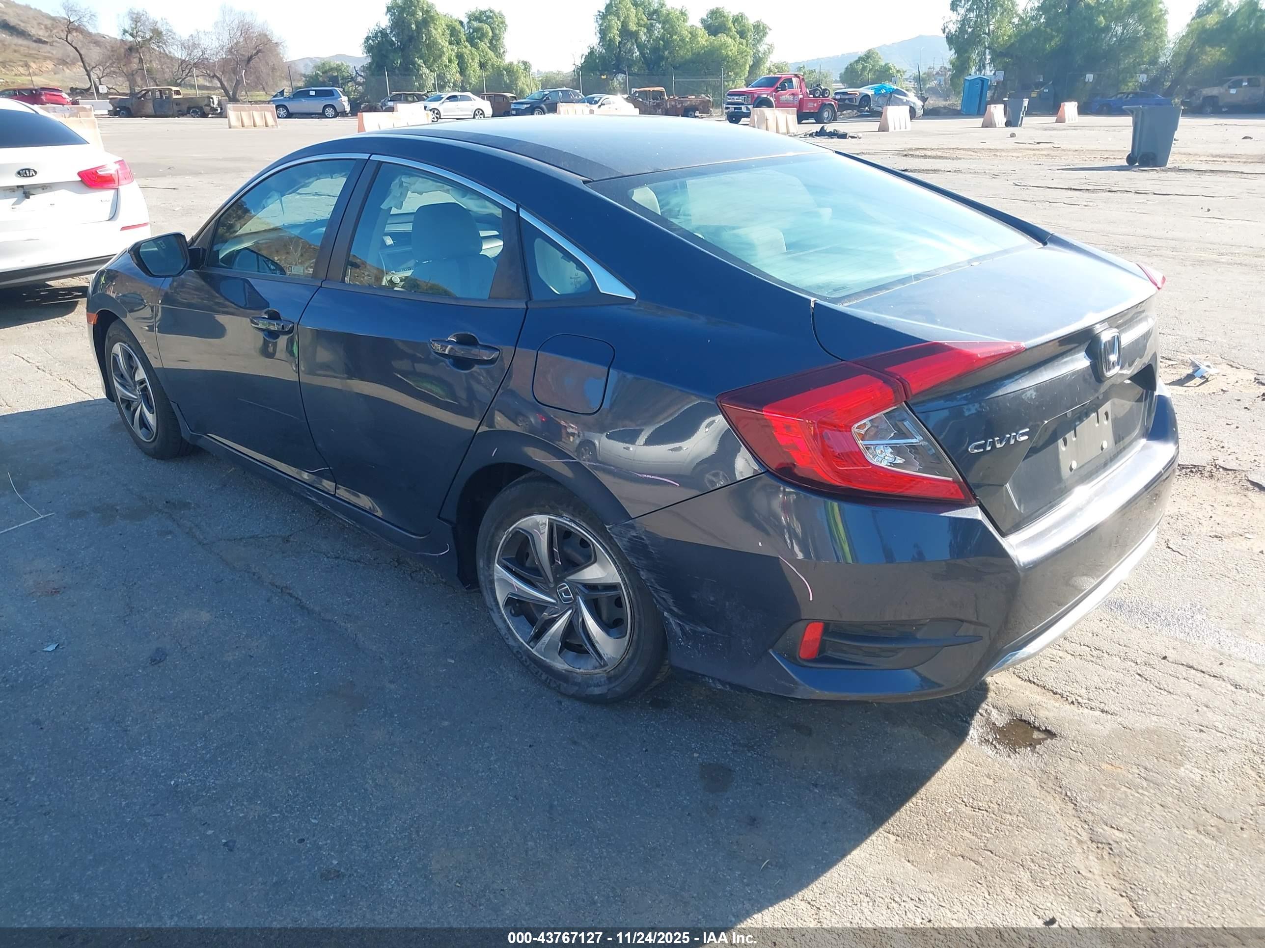HONDA CIVIC image 3