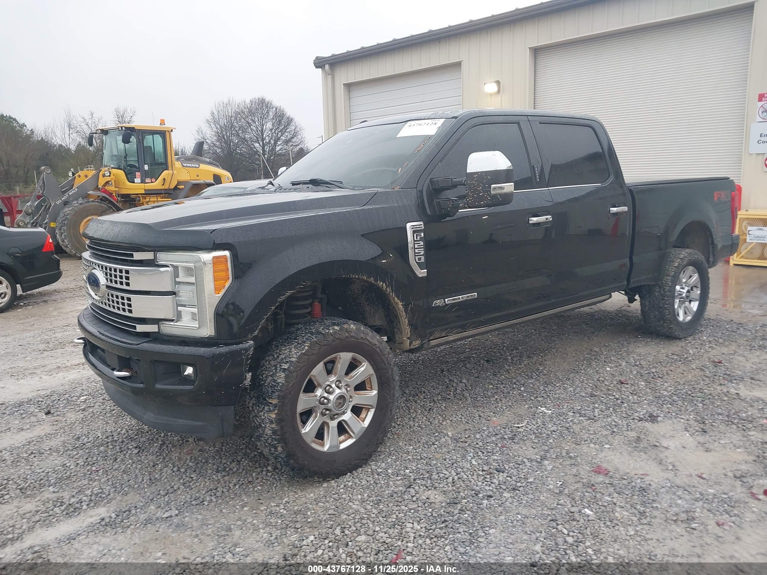 FORD F-250 image 2