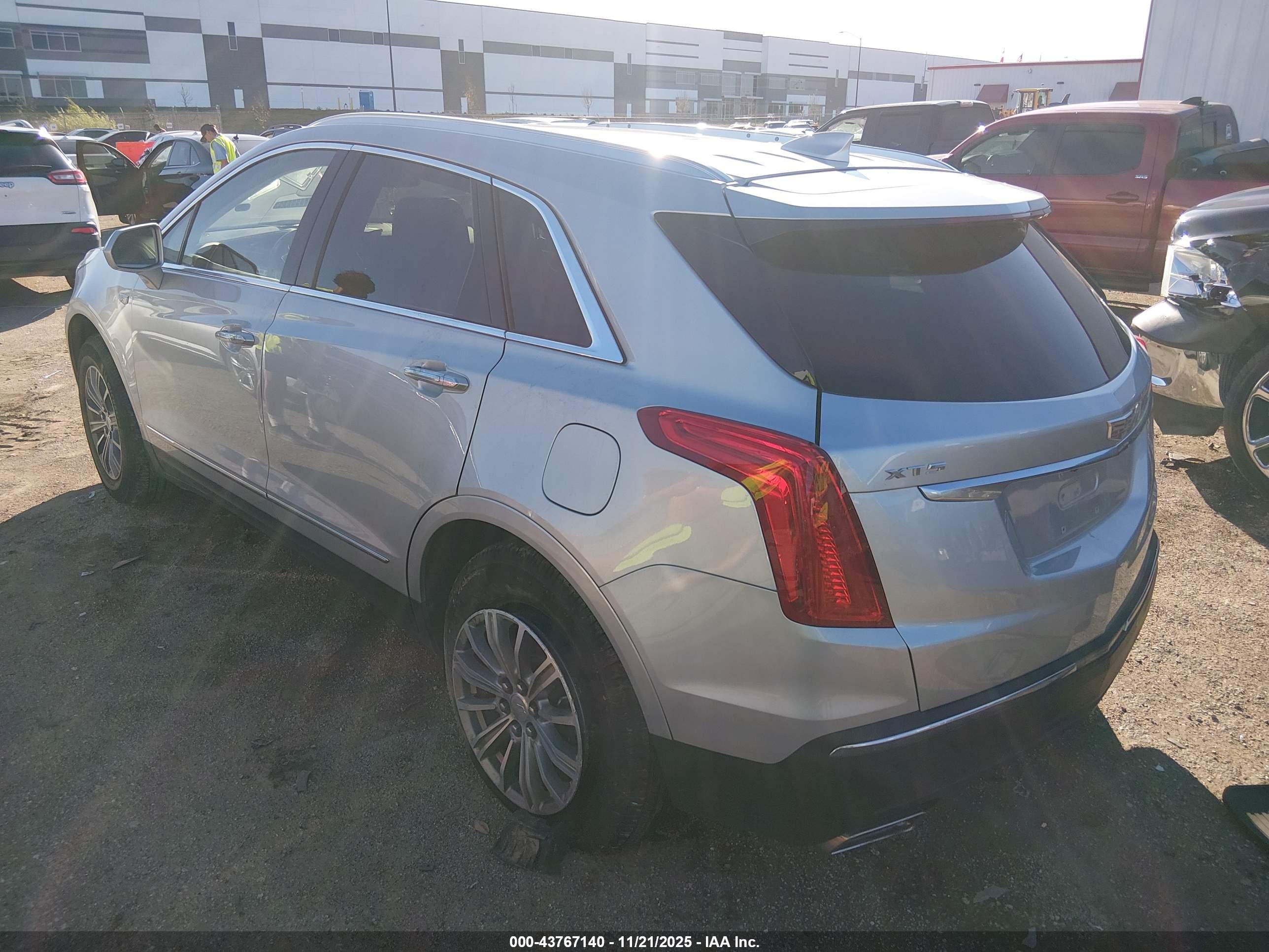 CADILLAC XT5 image 3