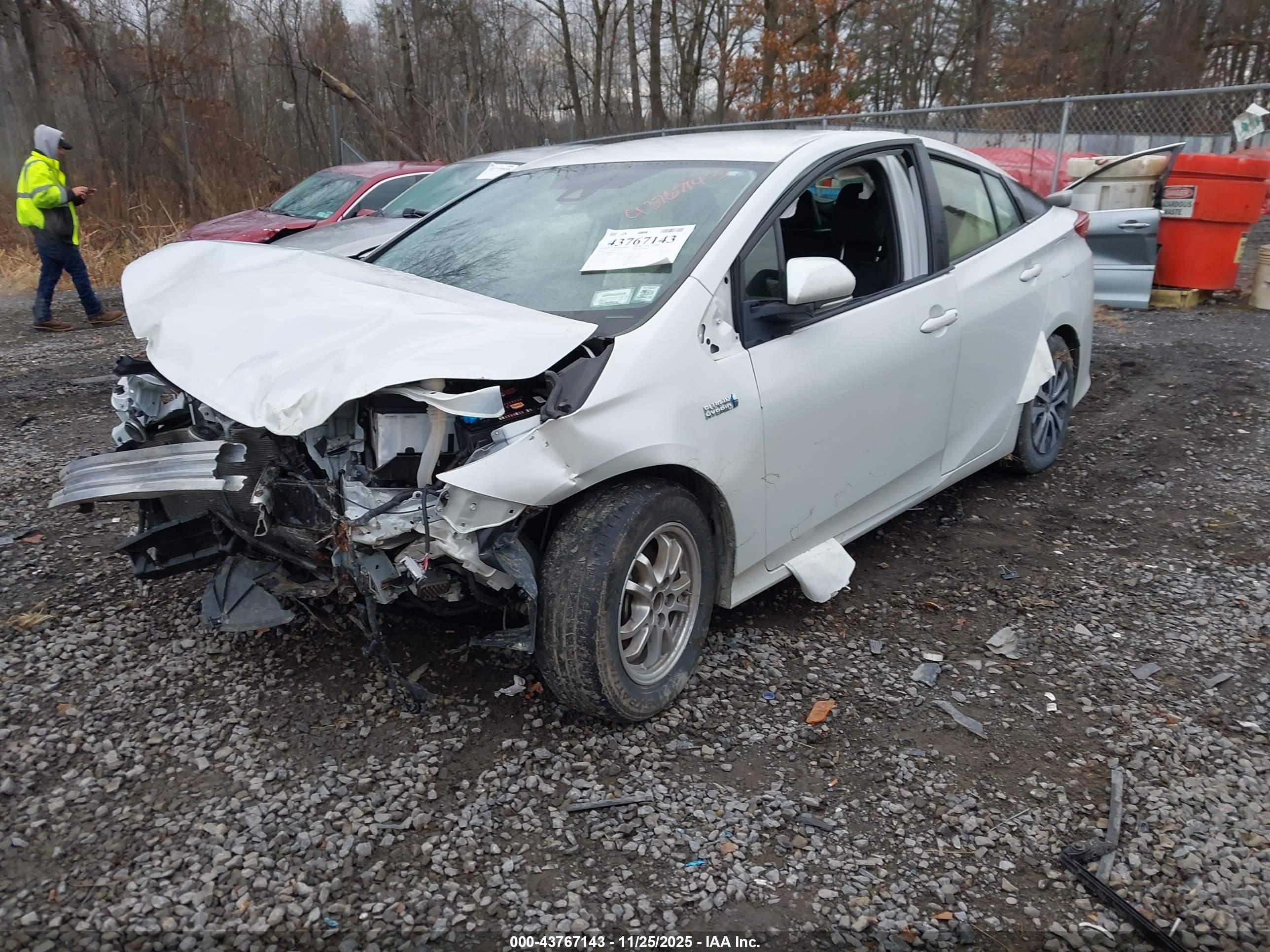 TOYOTA PRIUS image 2