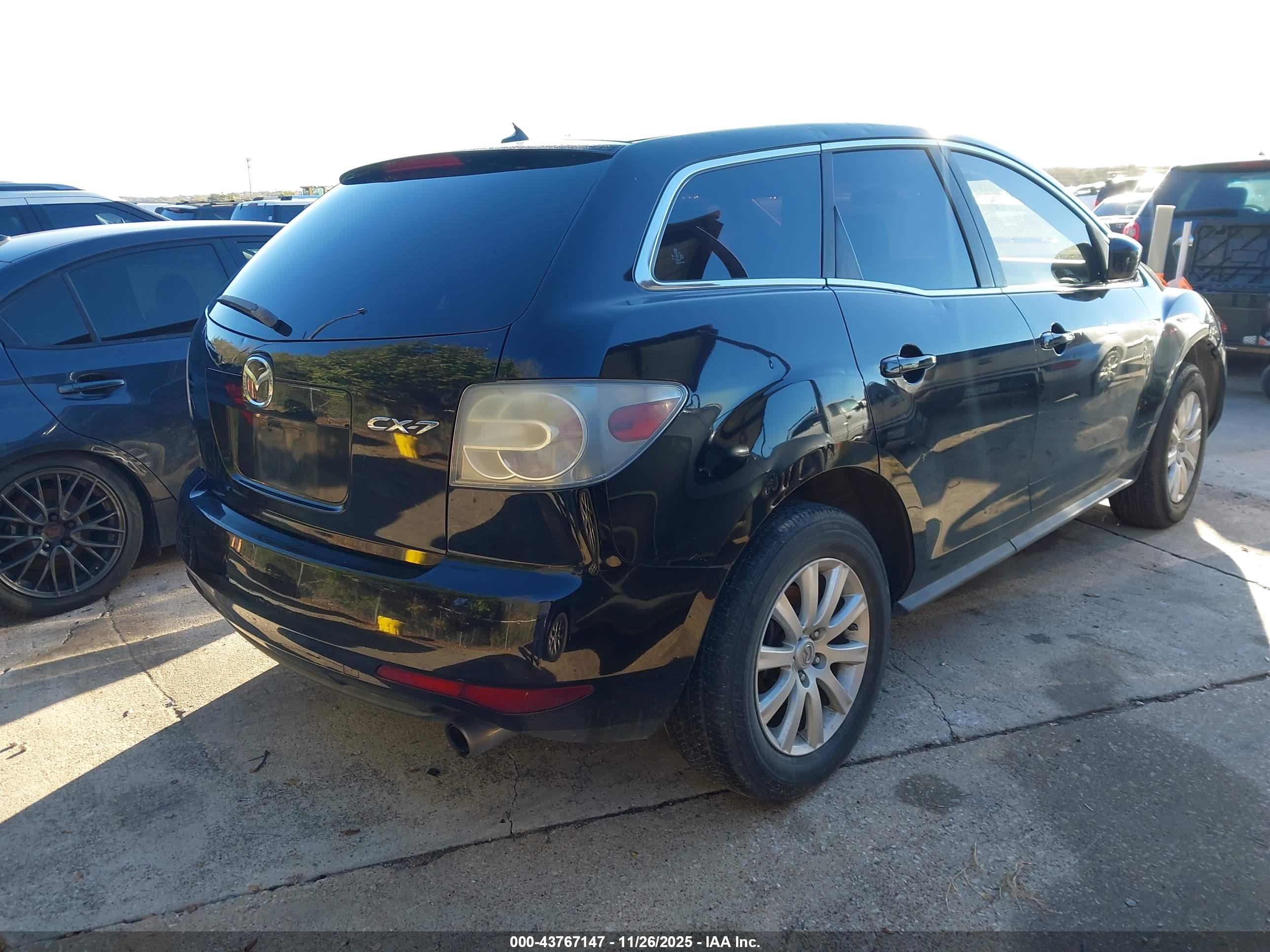 MAZDA CX-7 image 4