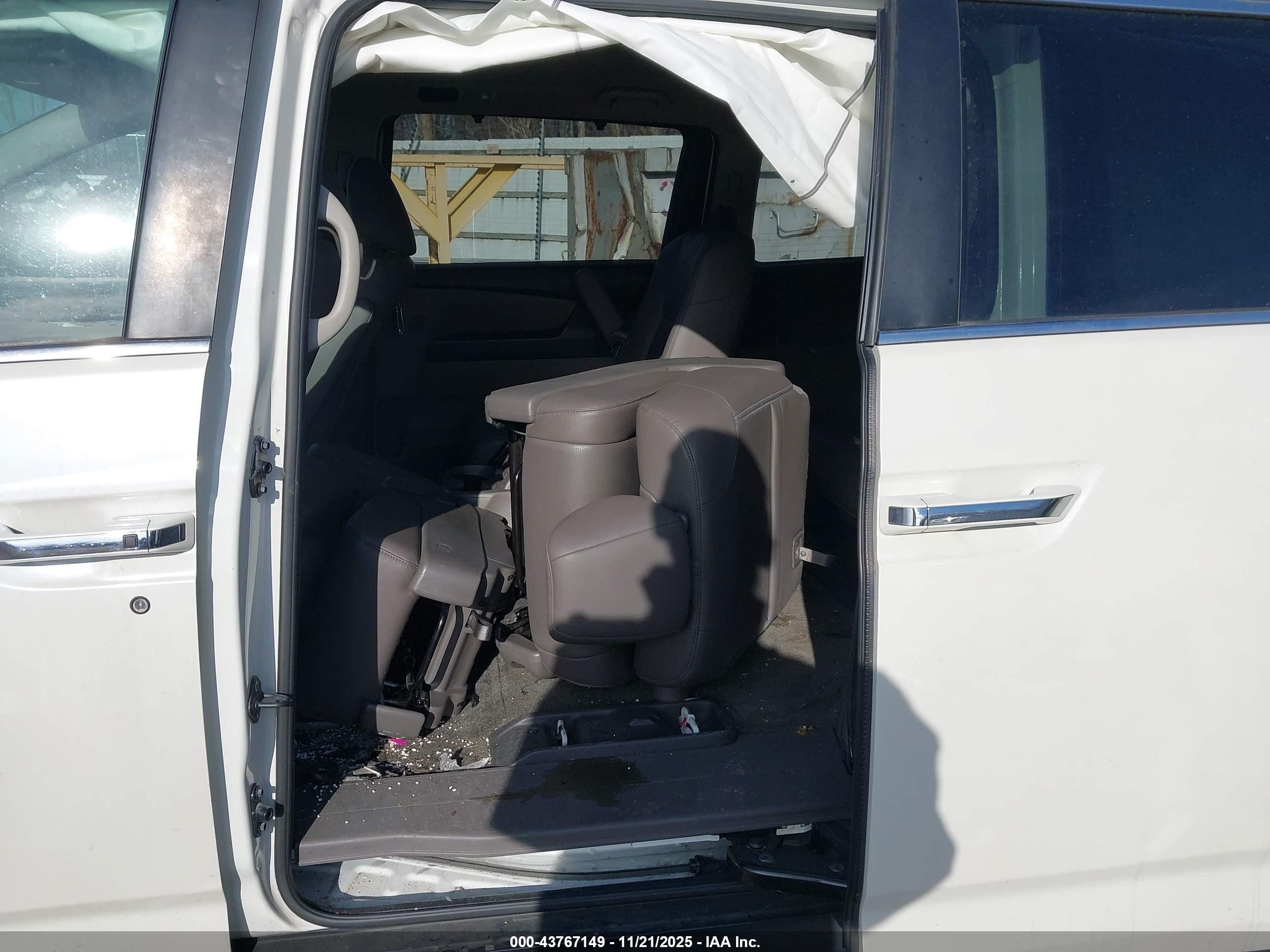HONDA ODYSSEY image 8