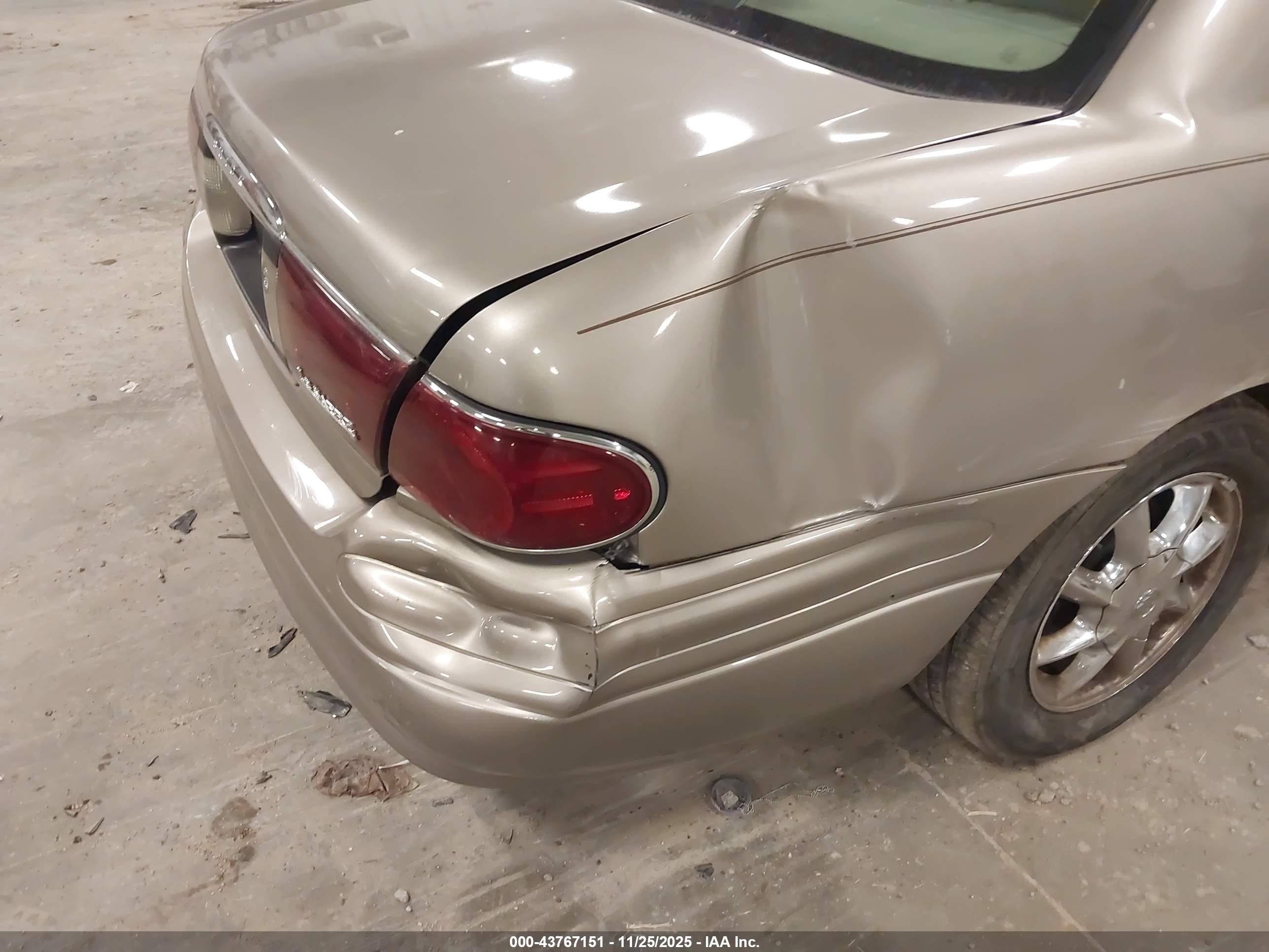 BUICK LESABRE image 6