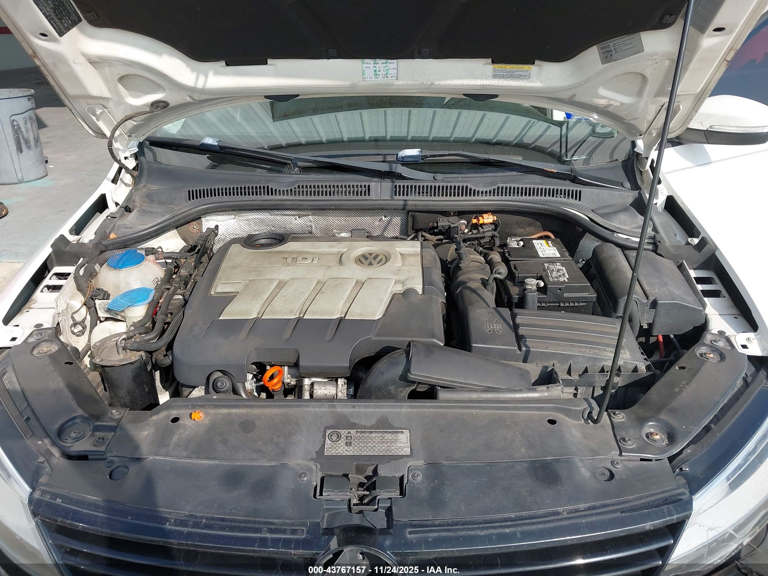 VOLKSWAGEN JETTA image 10