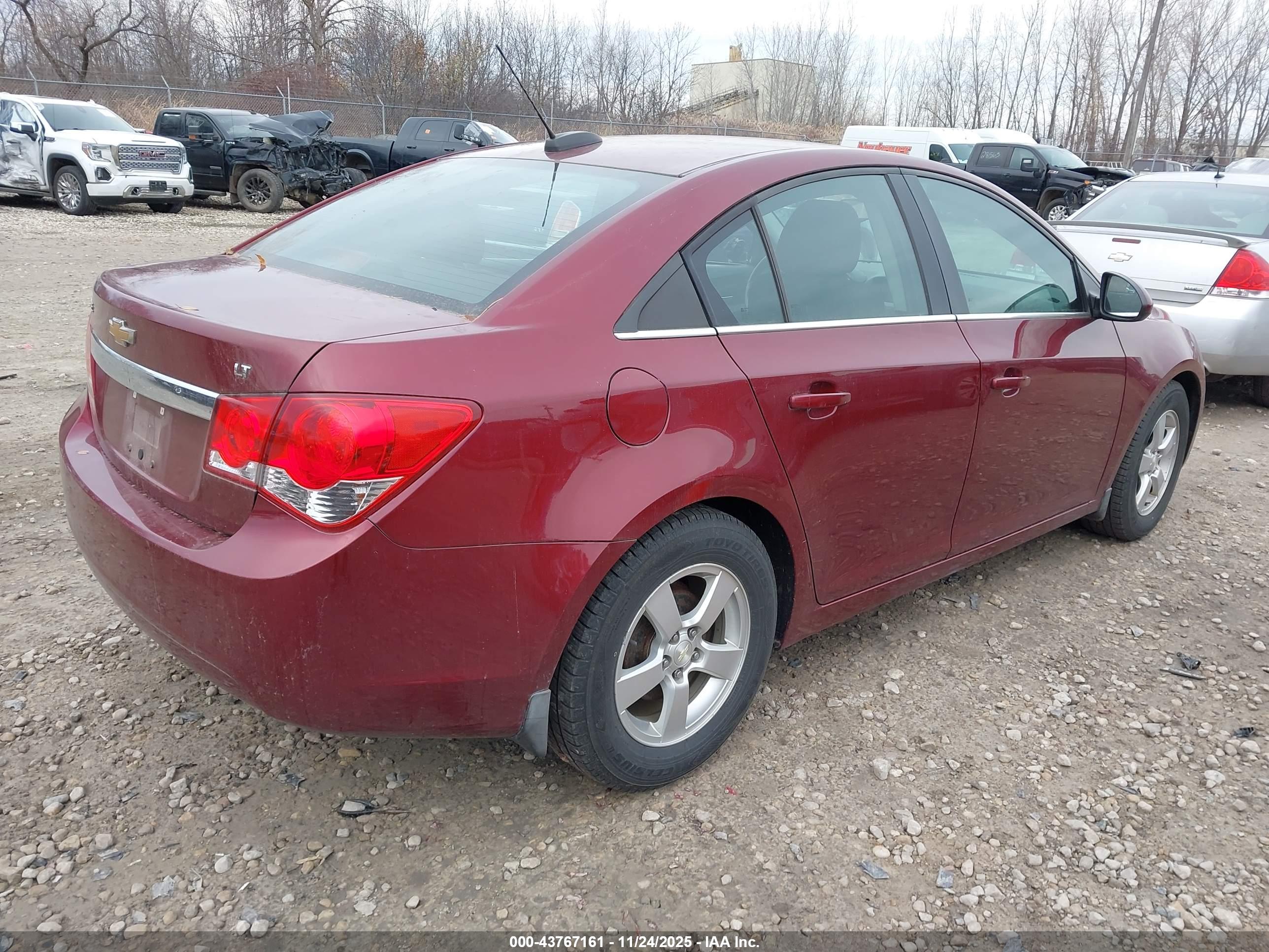 CHEVROLET CRUZE image 4