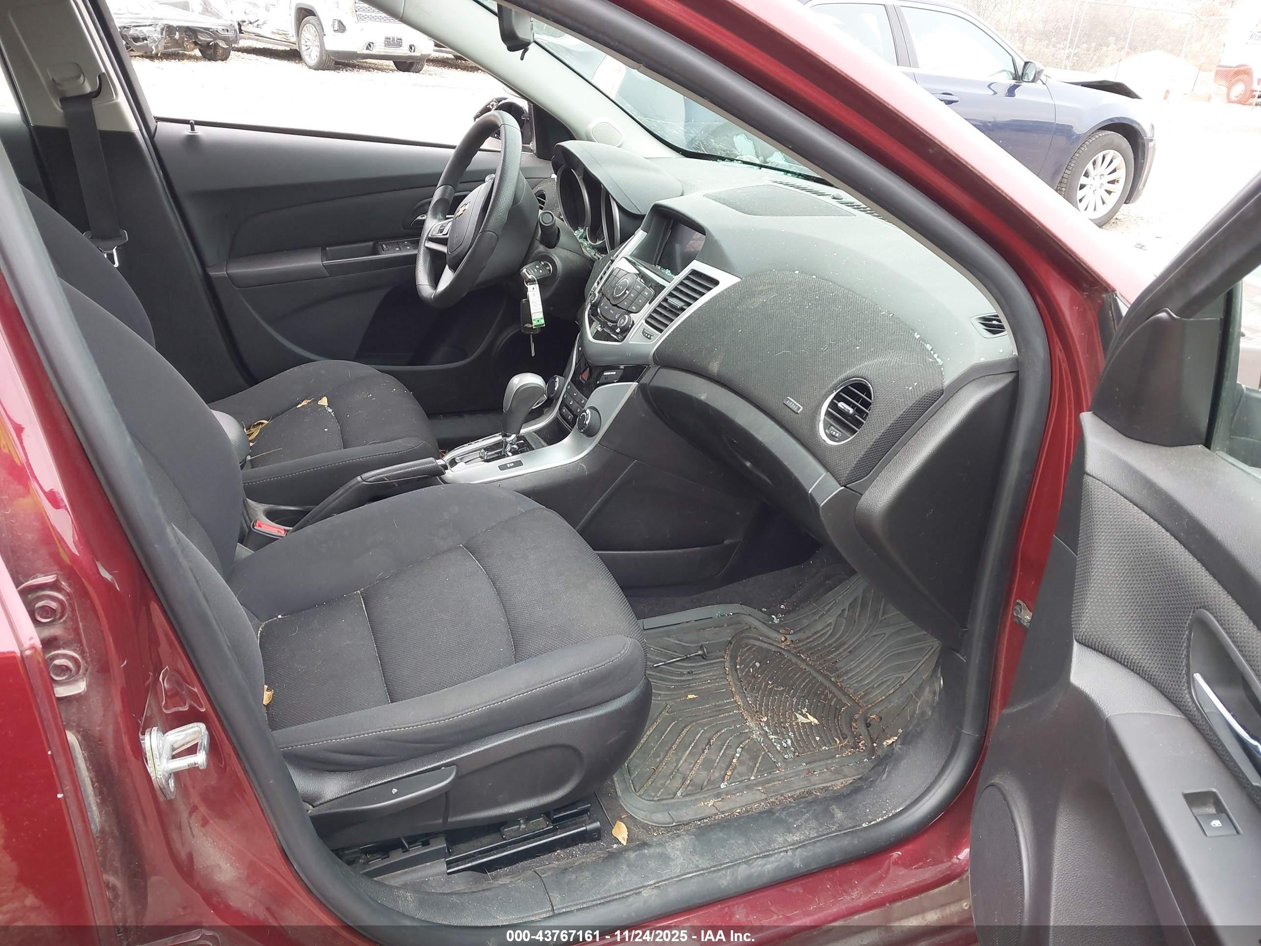 CHEVROLET CRUZE image 5