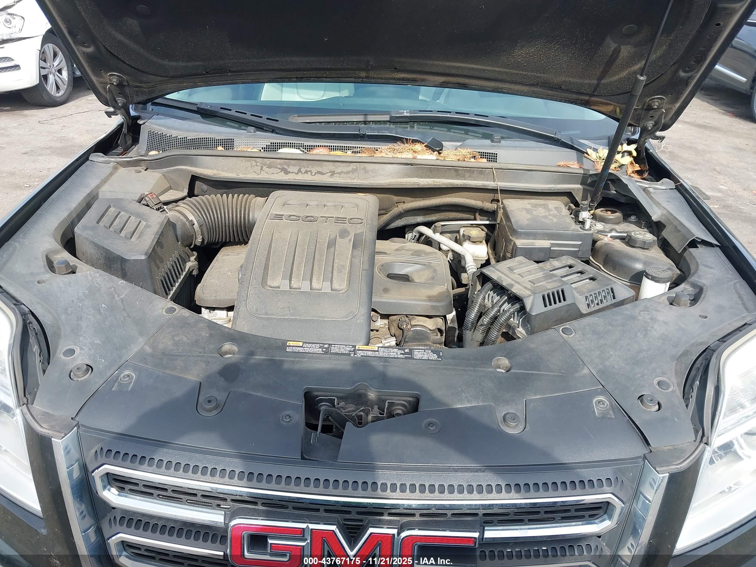 GMC TERRAIN image 10