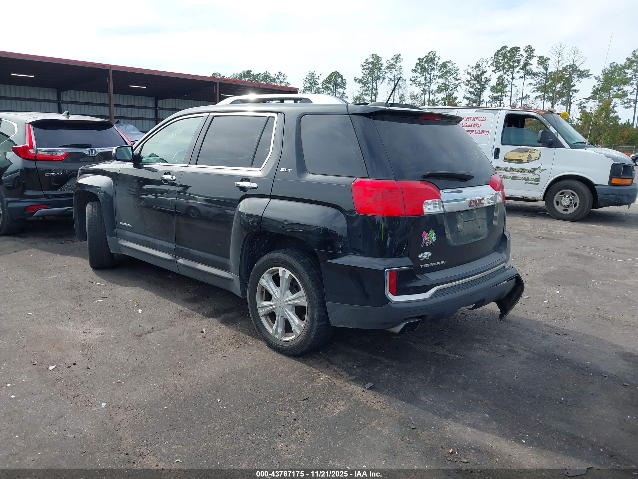 GMC TERRAIN image 3