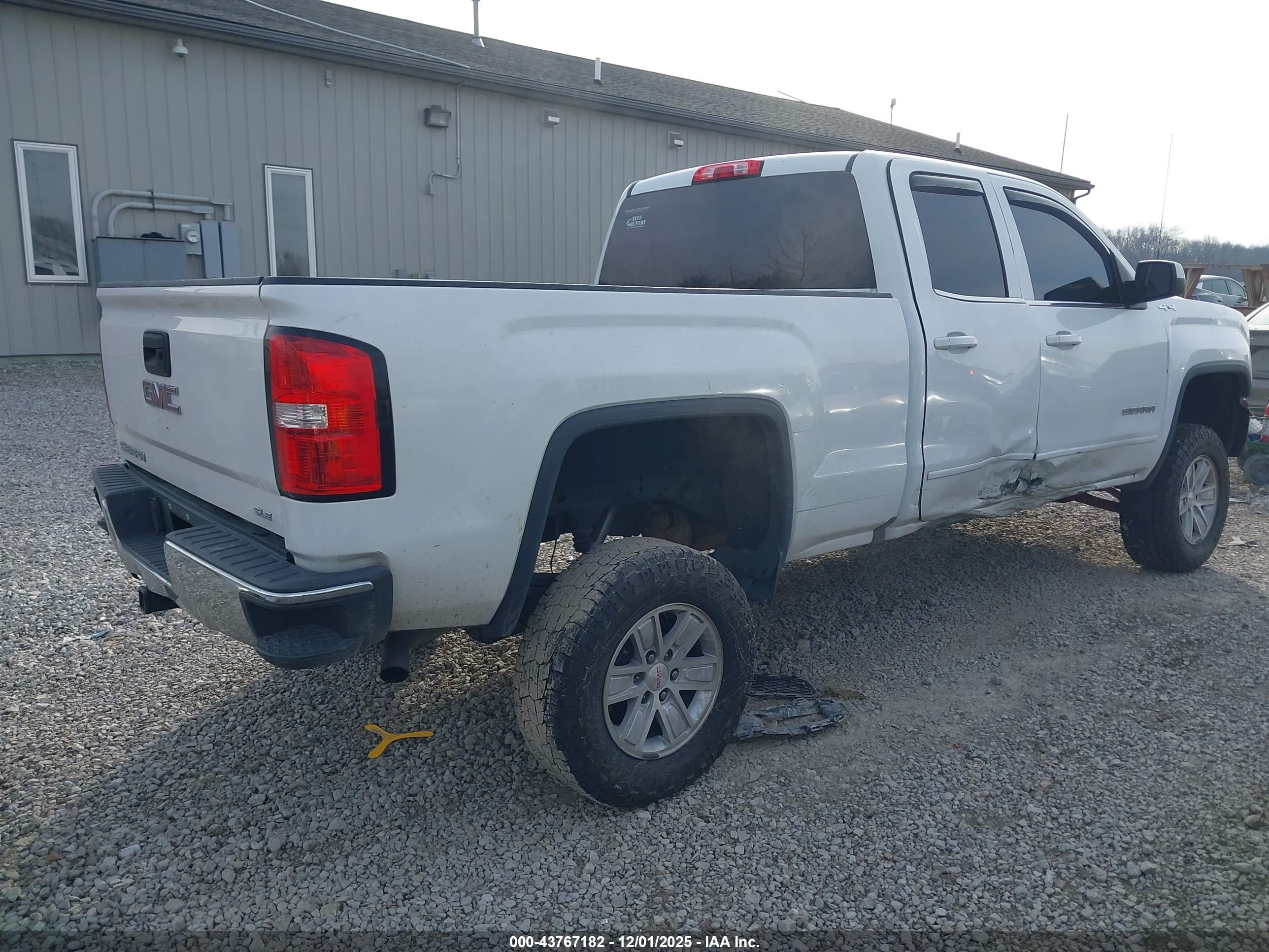 GMC SIERRA image 4