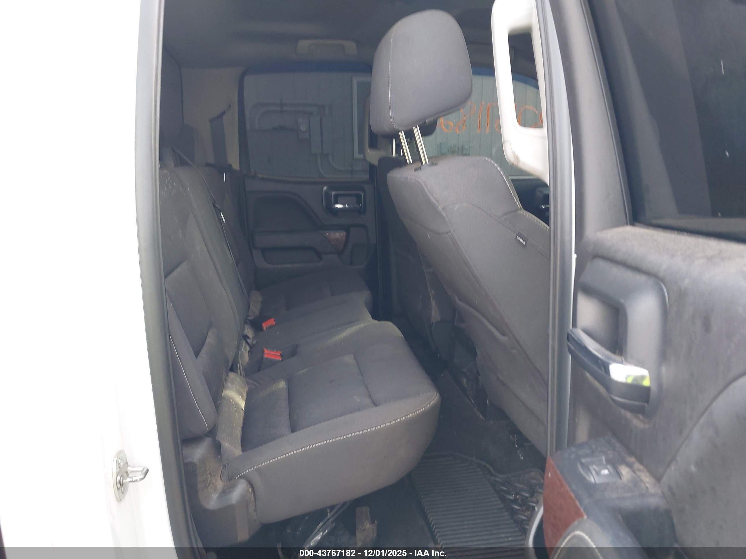 GMC SIERRA image 8