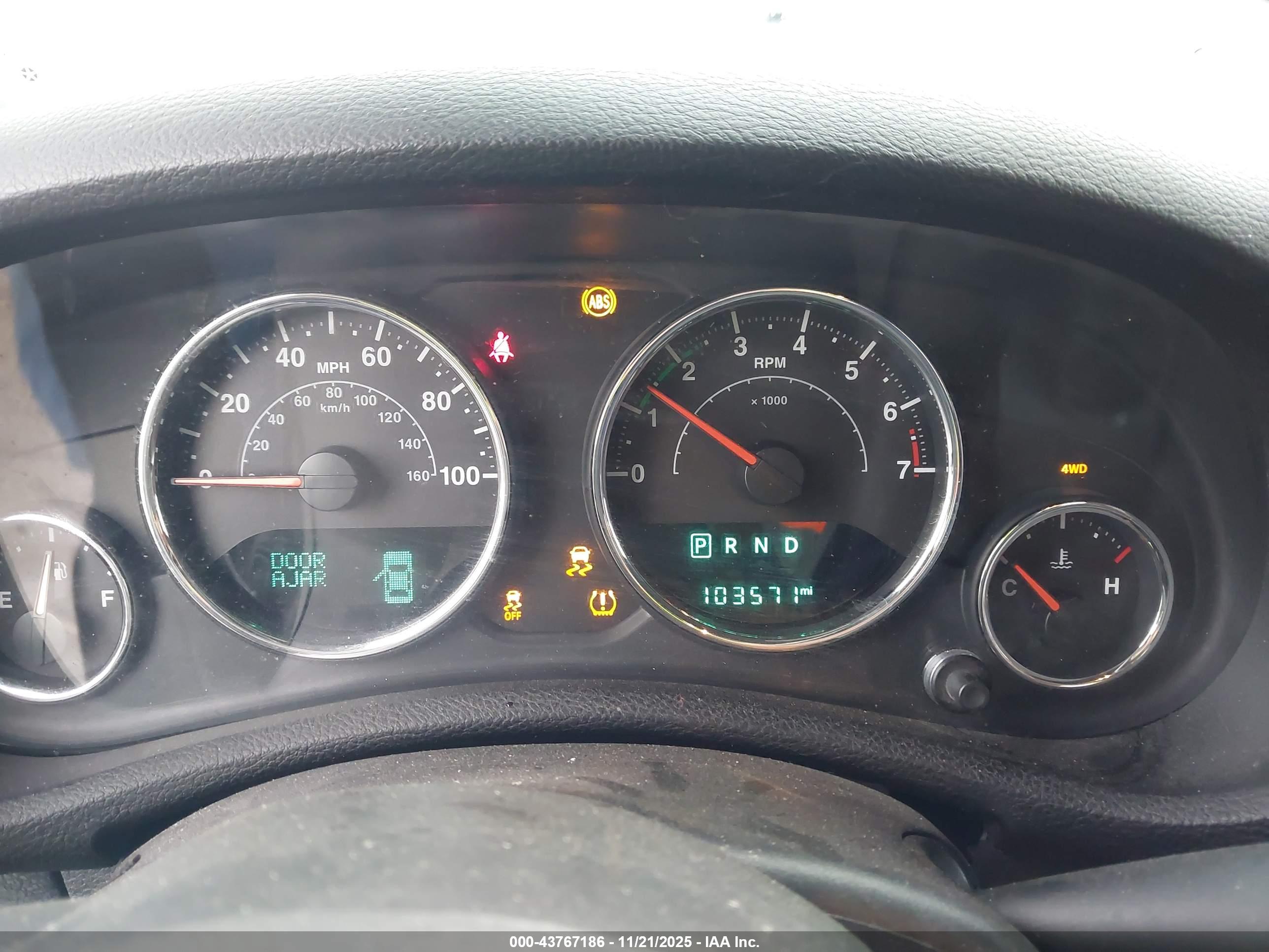 JEEP WRANGLER image 7
