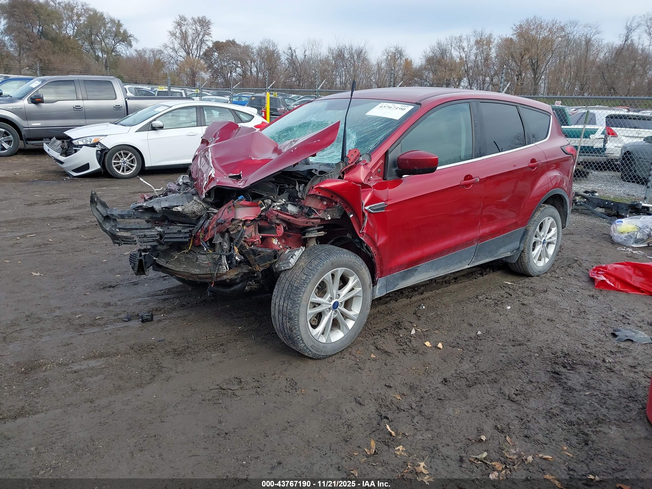 FORD ESCAPE image 2