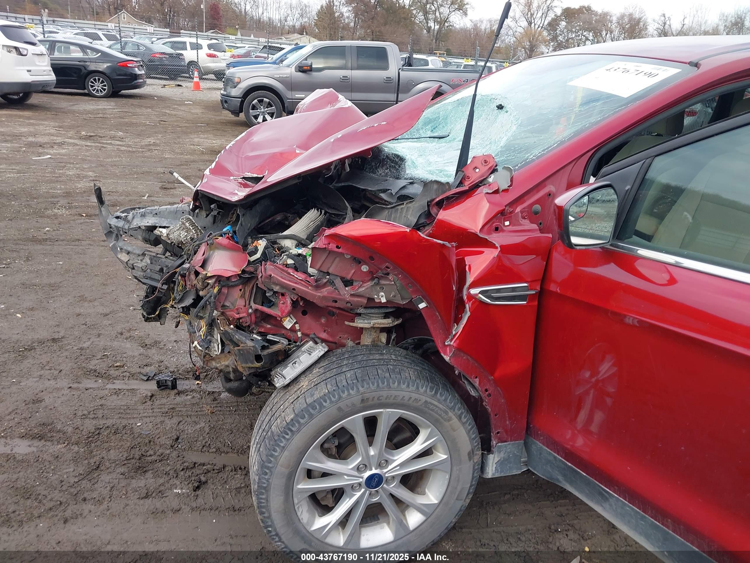FORD ESCAPE image 6