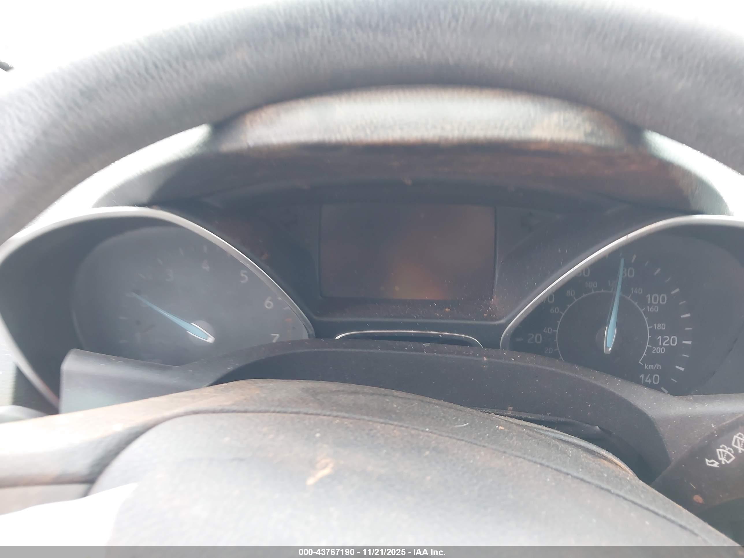 FORD ESCAPE image 7