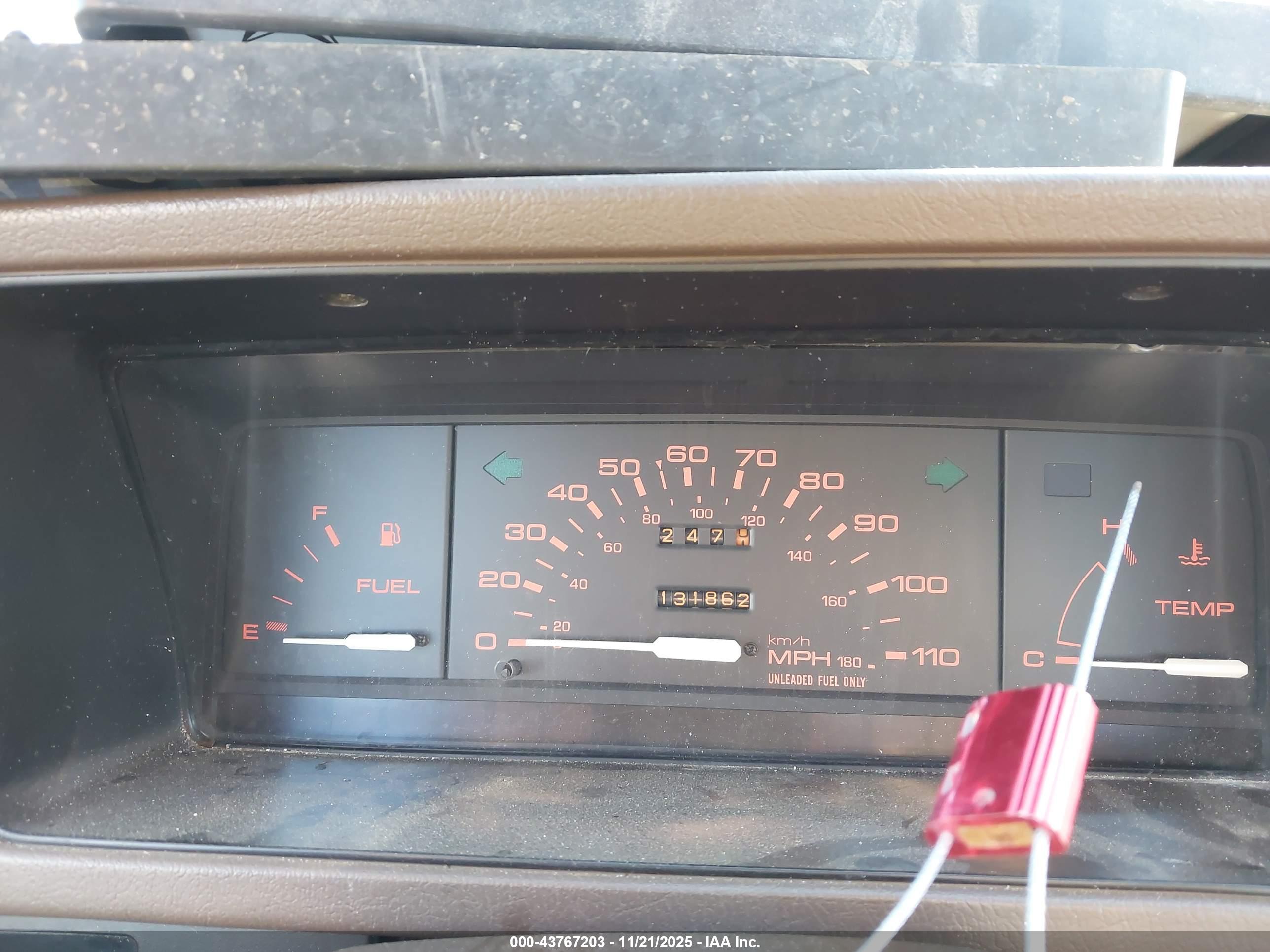 MAZDA B2000 image 7