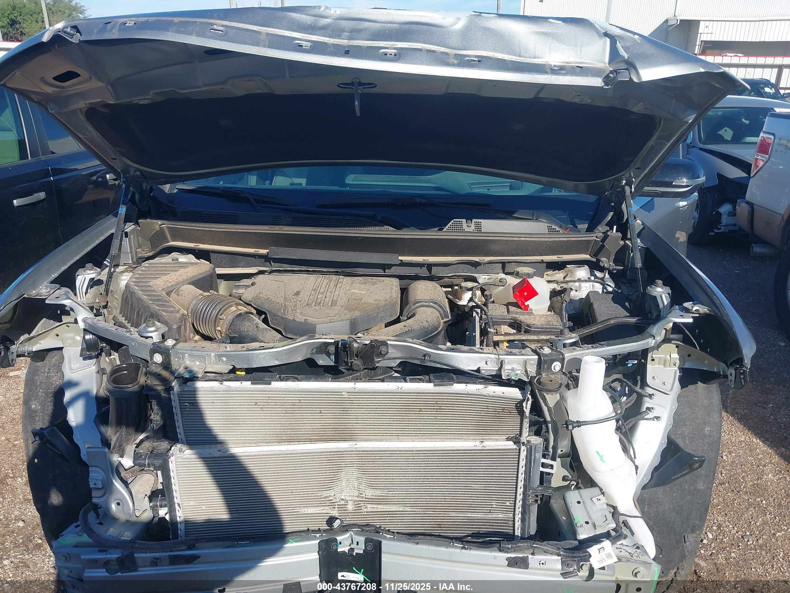 GMC ACADIA image 10
