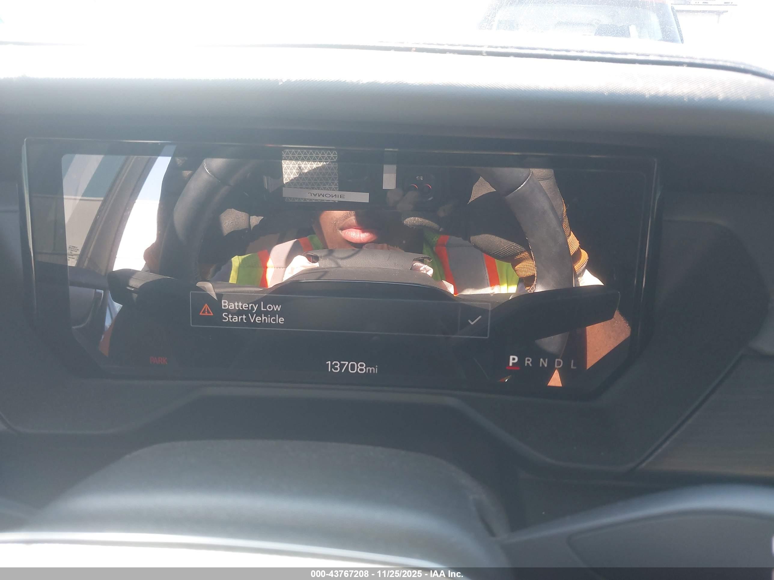 GMC ACADIA image 7