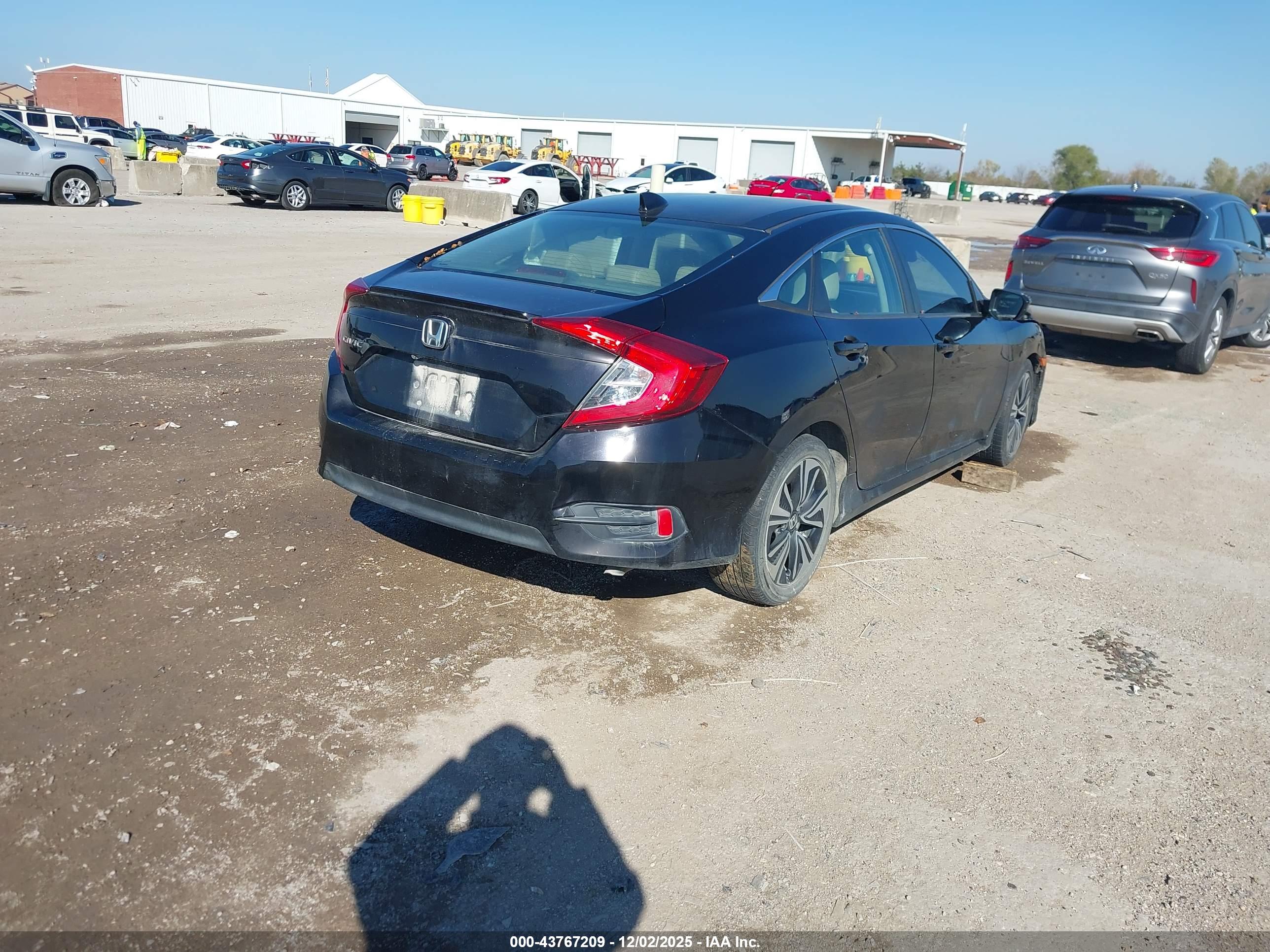 HONDA CIVIC image 4