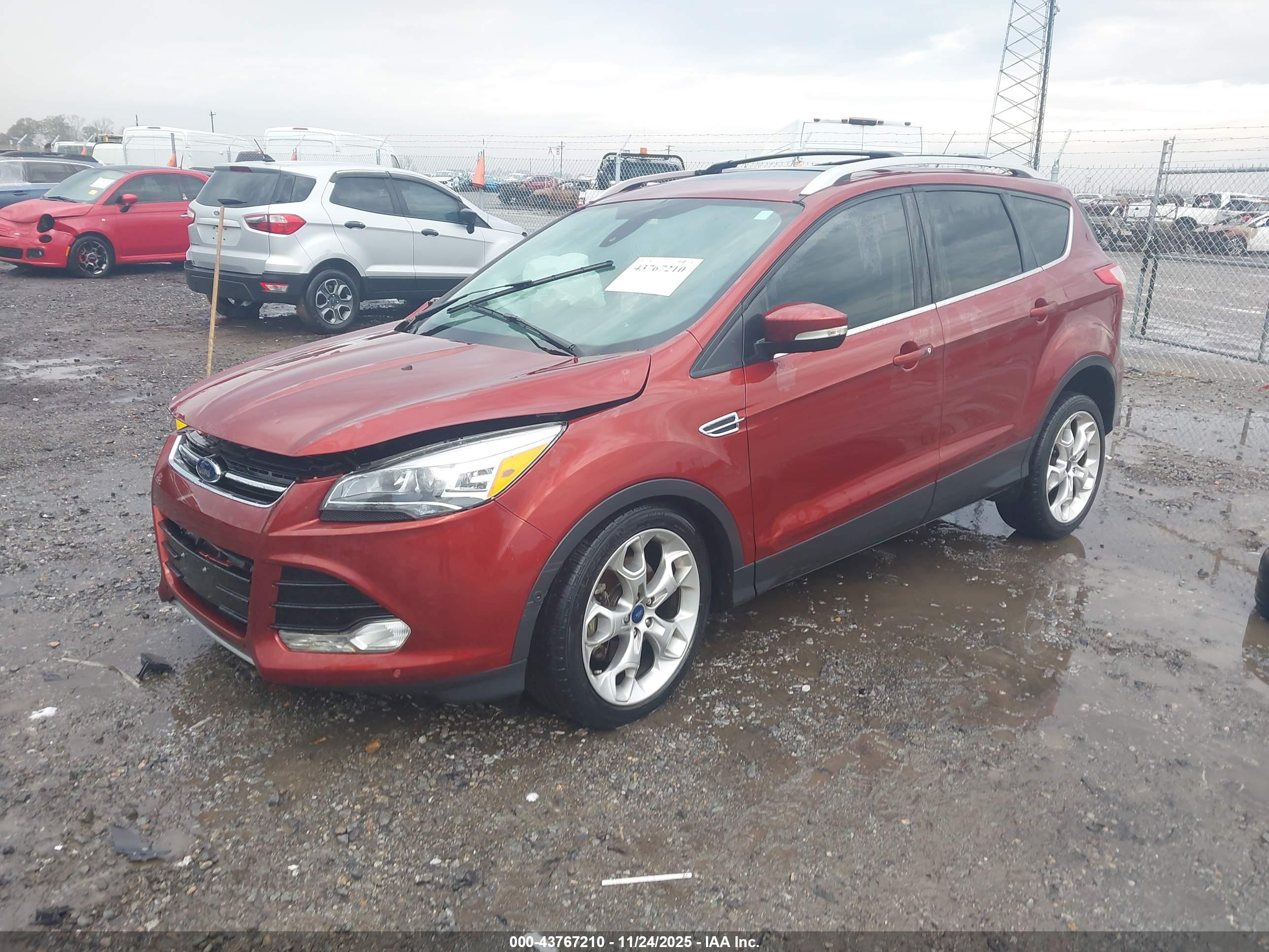 FORD ESCAPE image 2