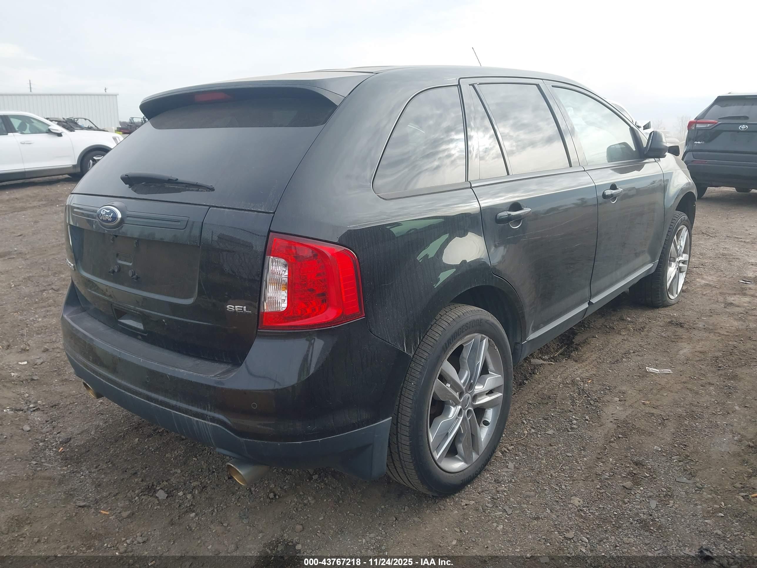 FORD EDGE image 4