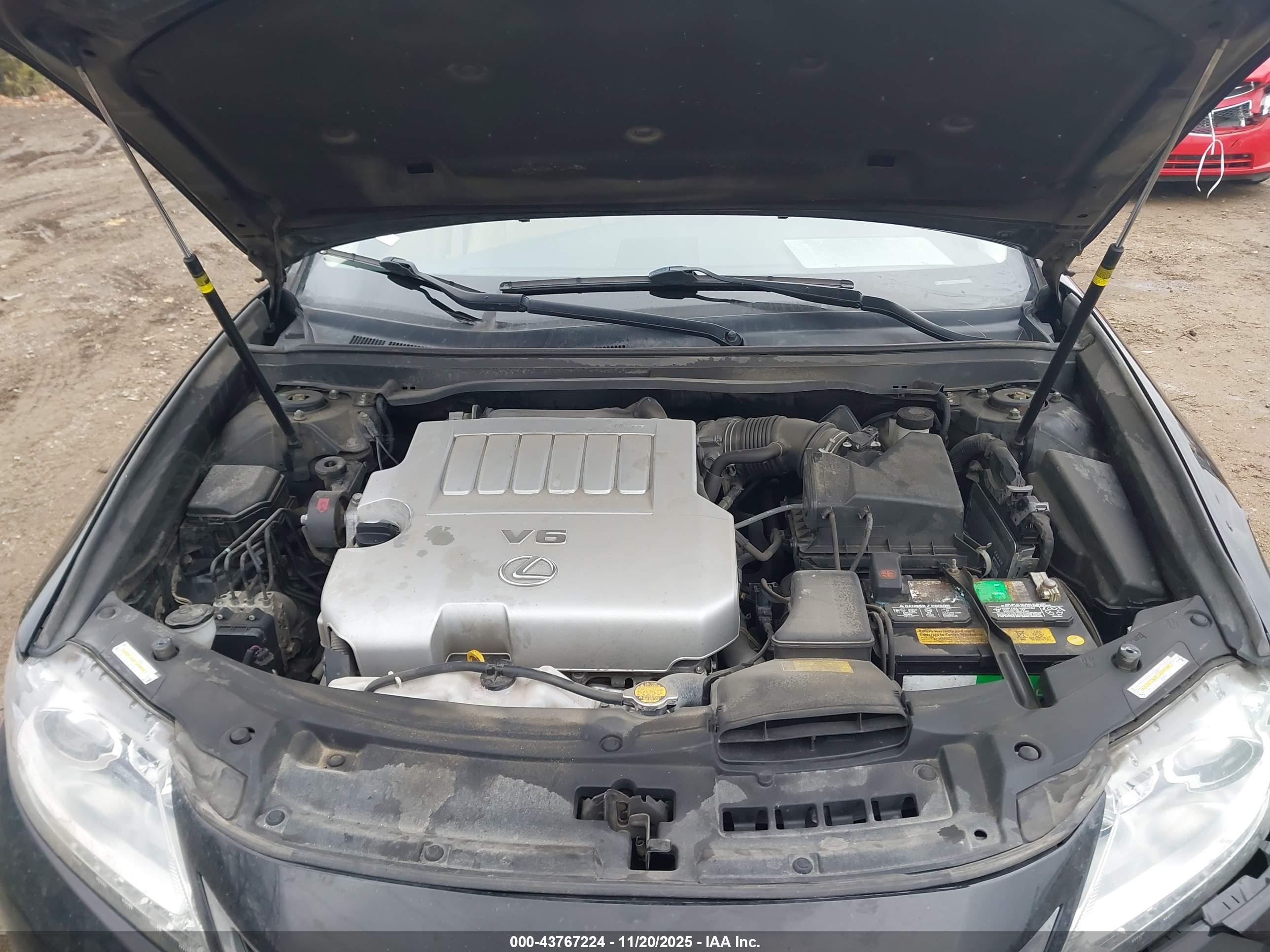 LEXUS ES image 10