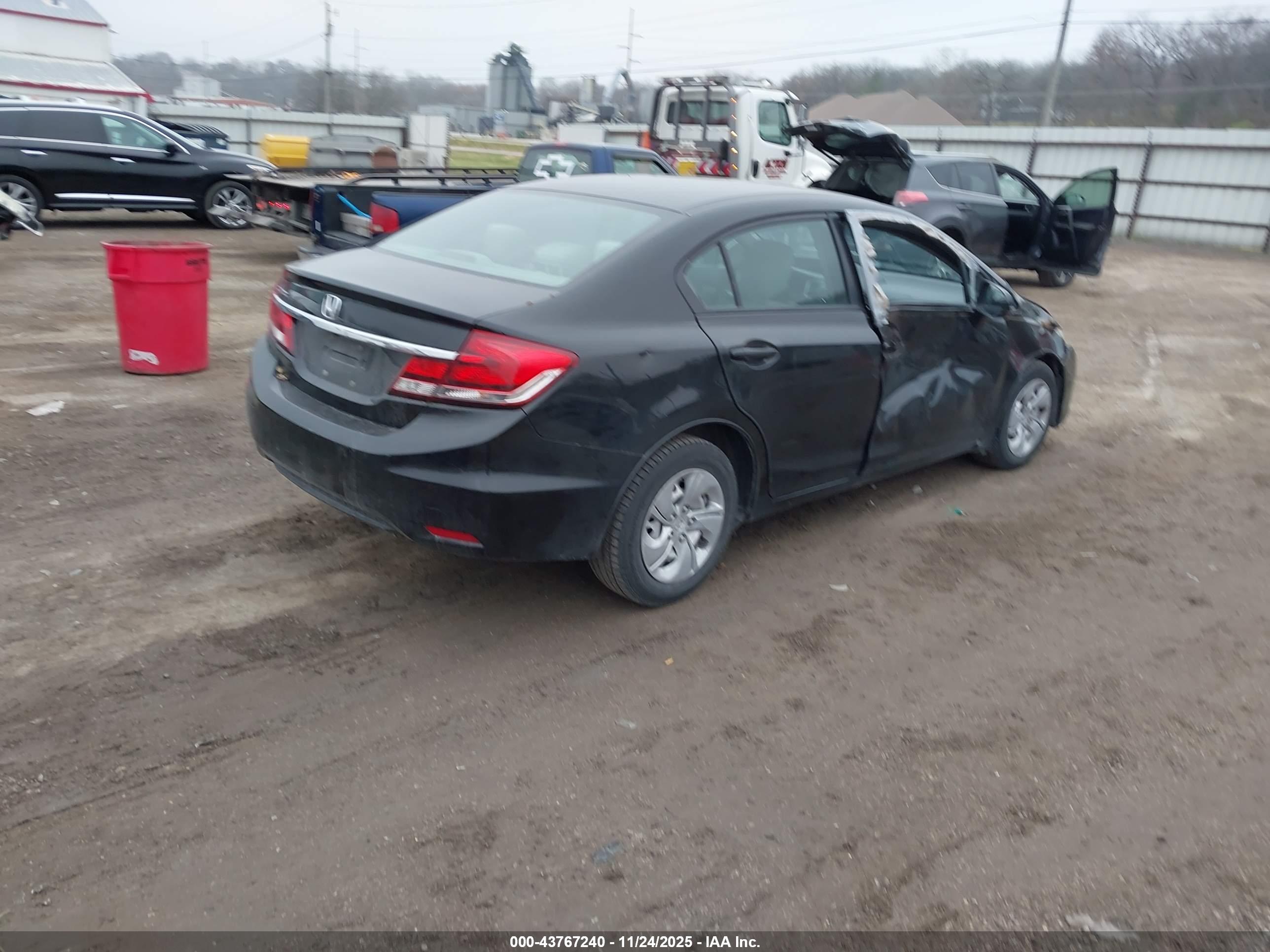 HONDA CIVIC image 4
