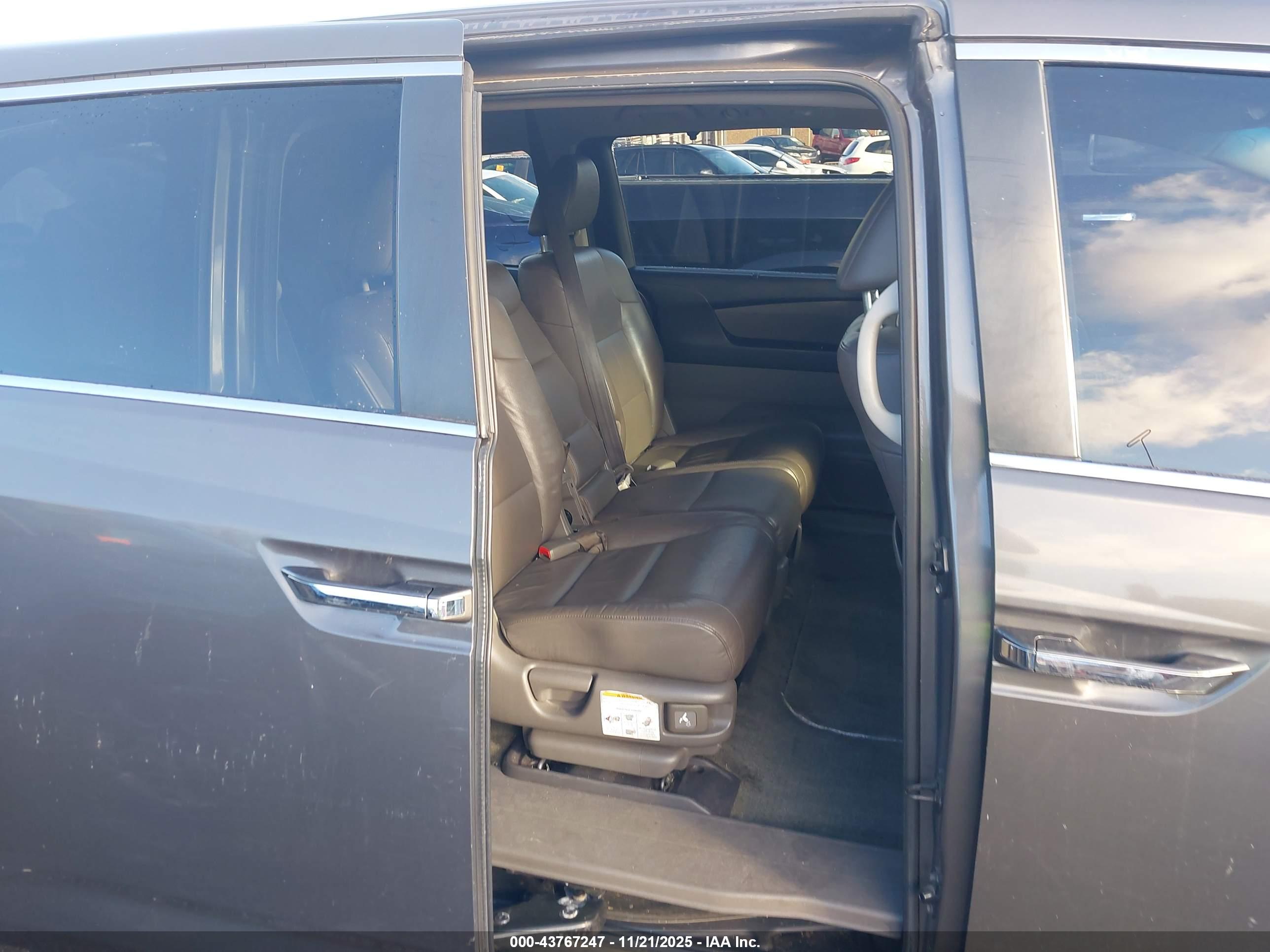HONDA ODYSSEY image 8