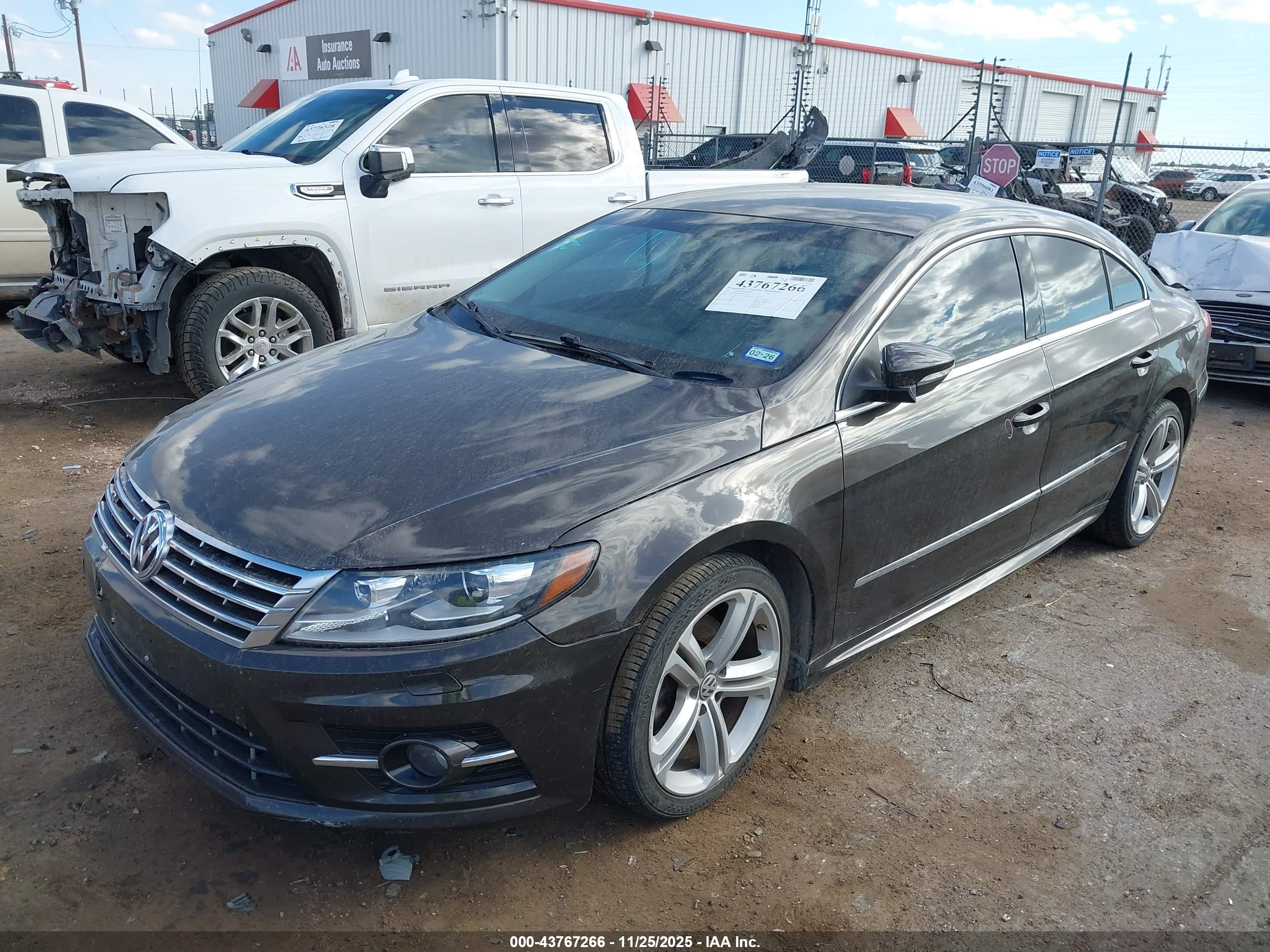 VOLKSWAGEN CC image 2