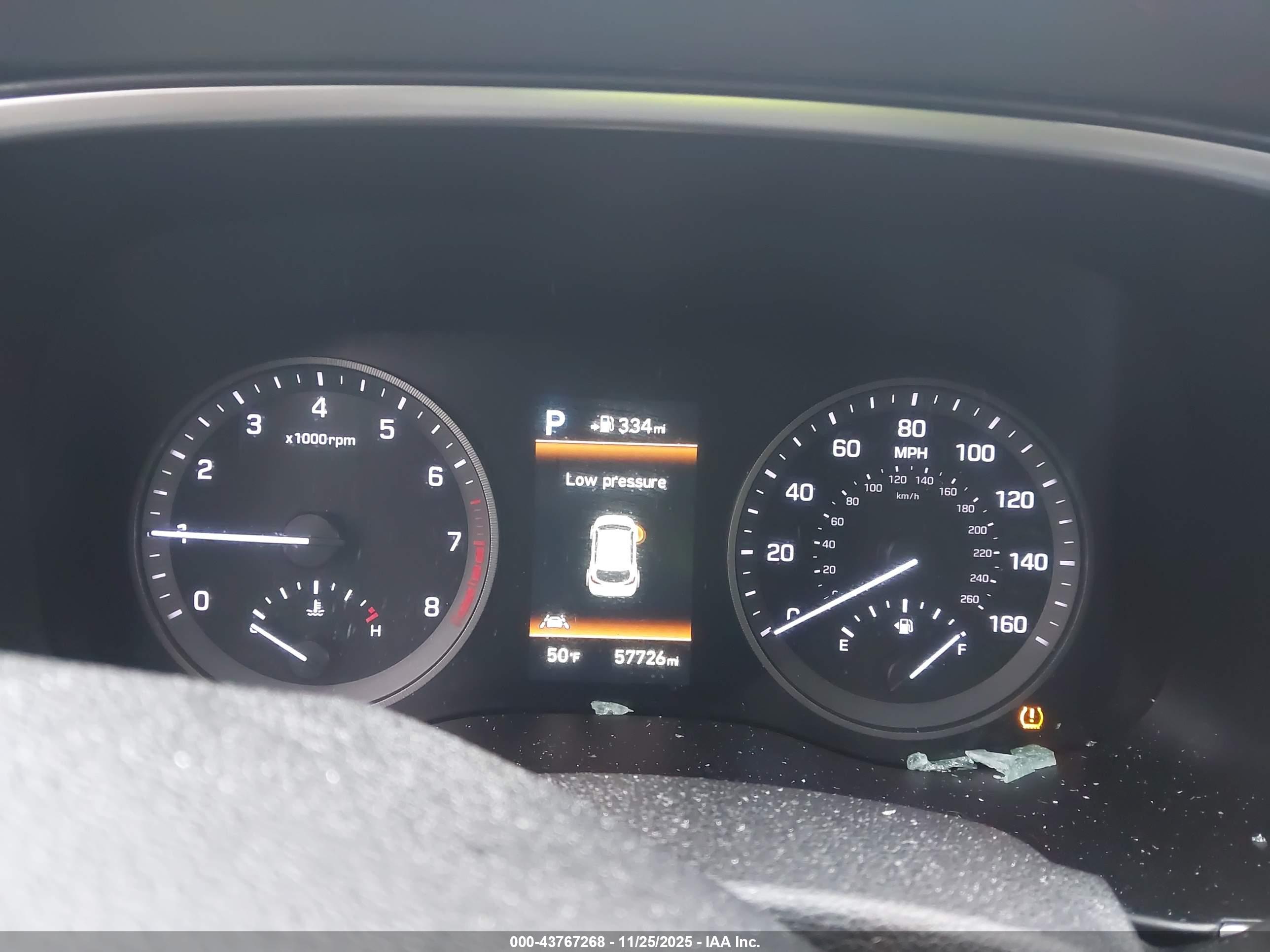 HYUNDAI TUCSON image 7