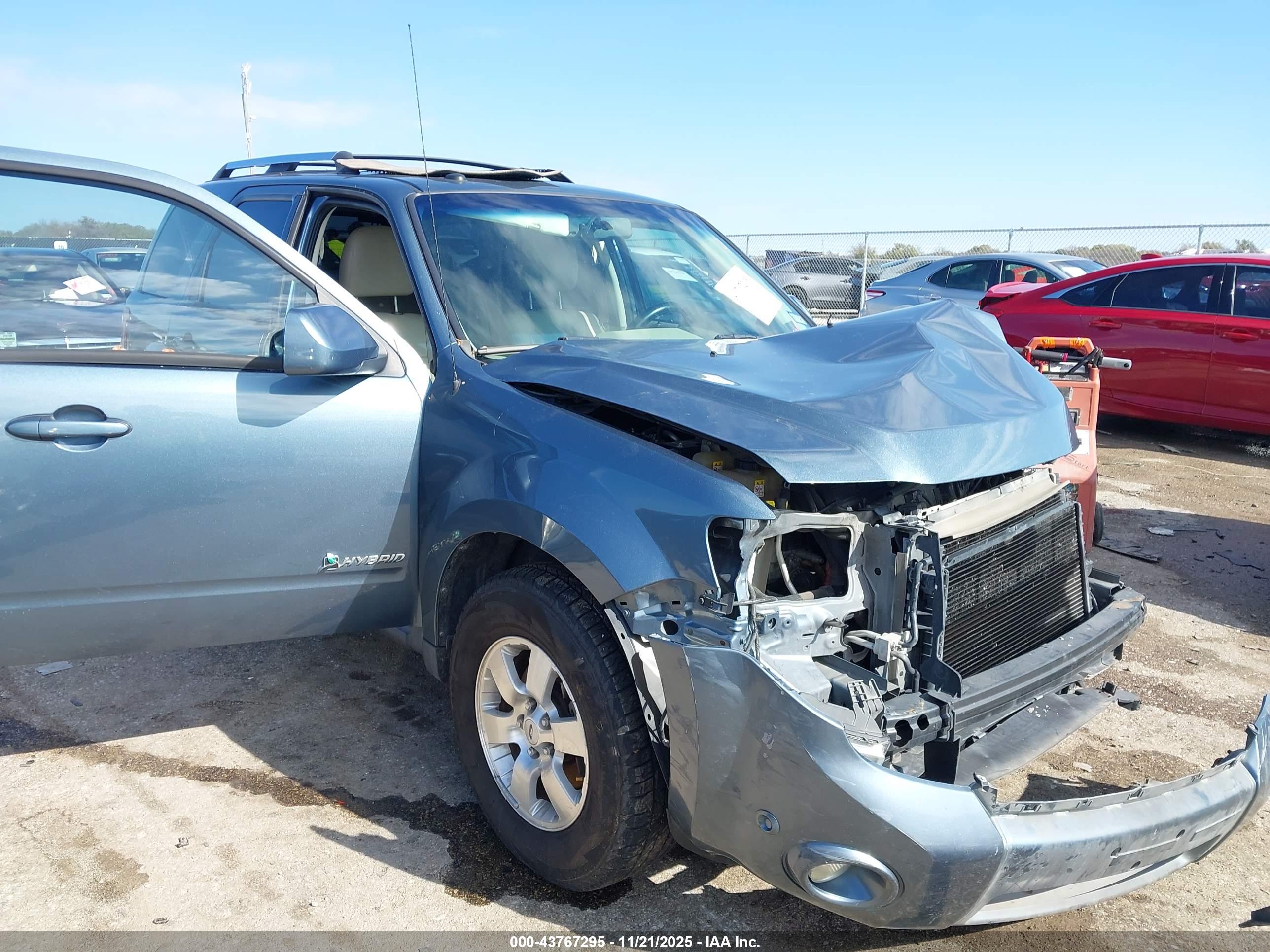 FORD ESCAPE image 6